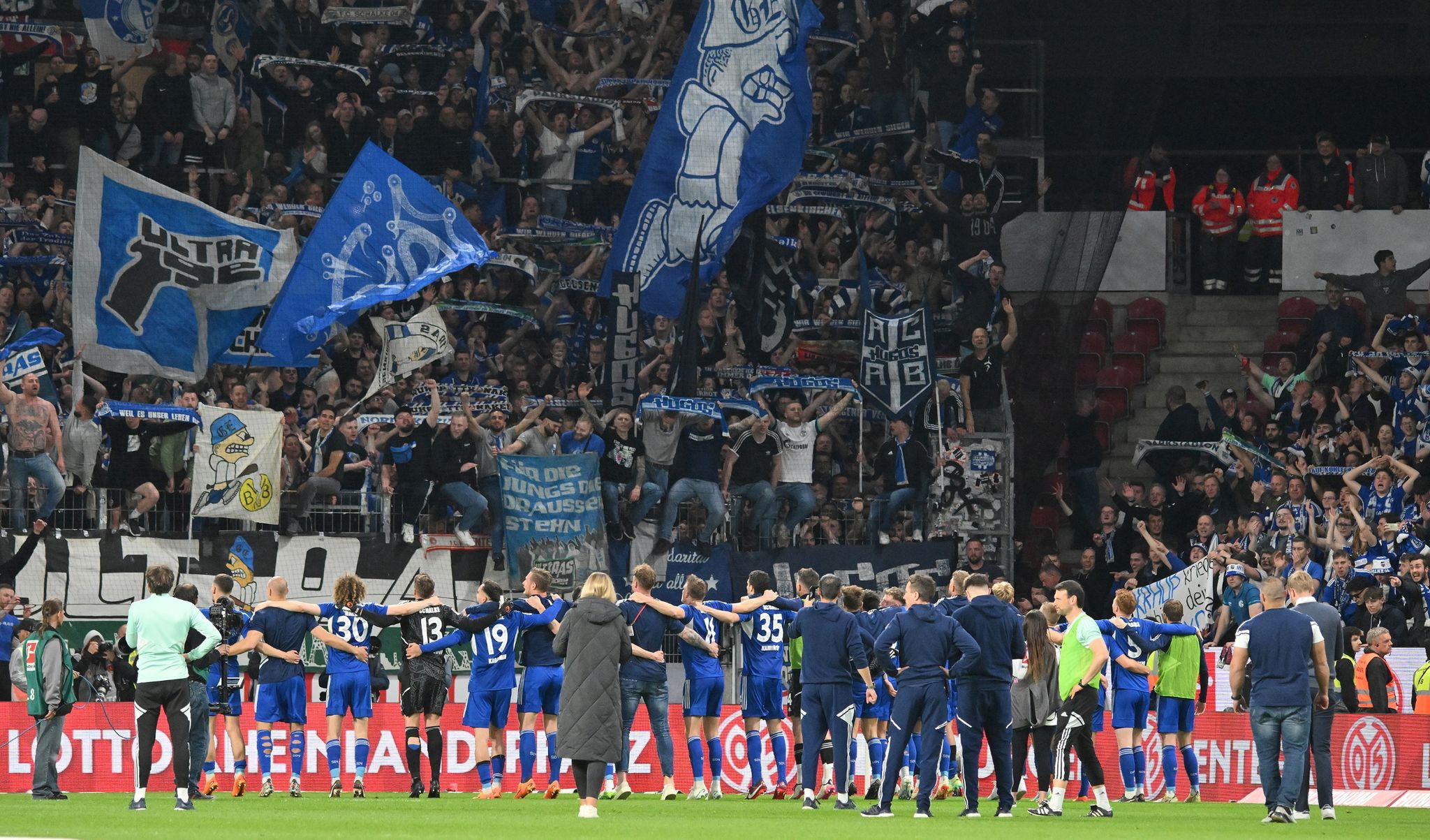 Schalke jubelt: Sieg in Mainz befeuert Hoffnung