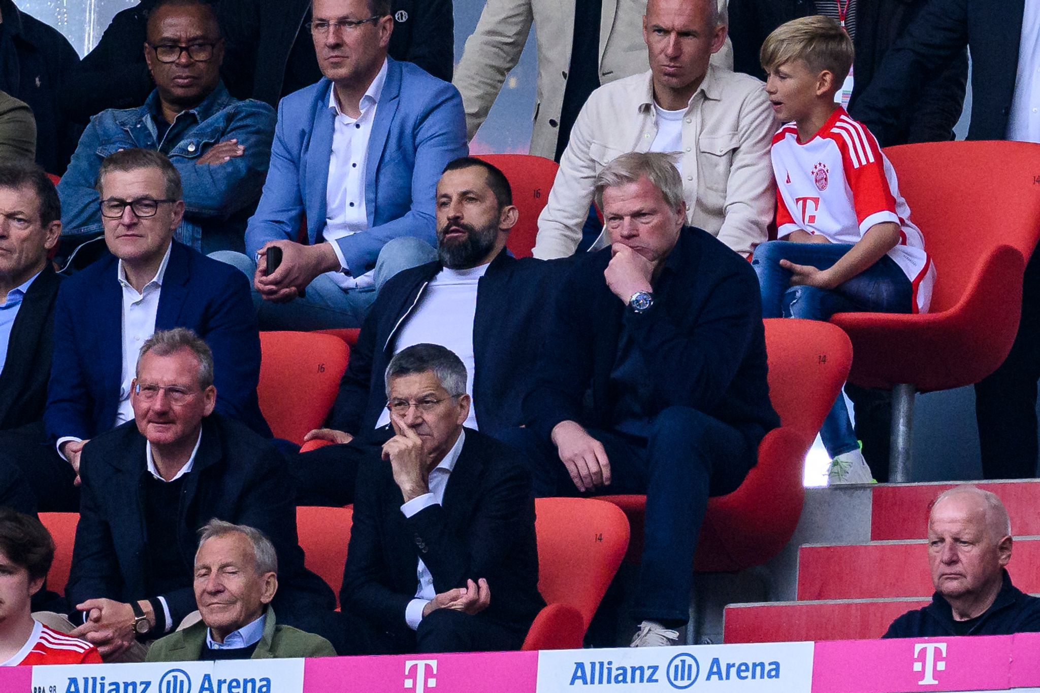 FC Bayern bestätigt Trennung von Kahn und Salihamidzic