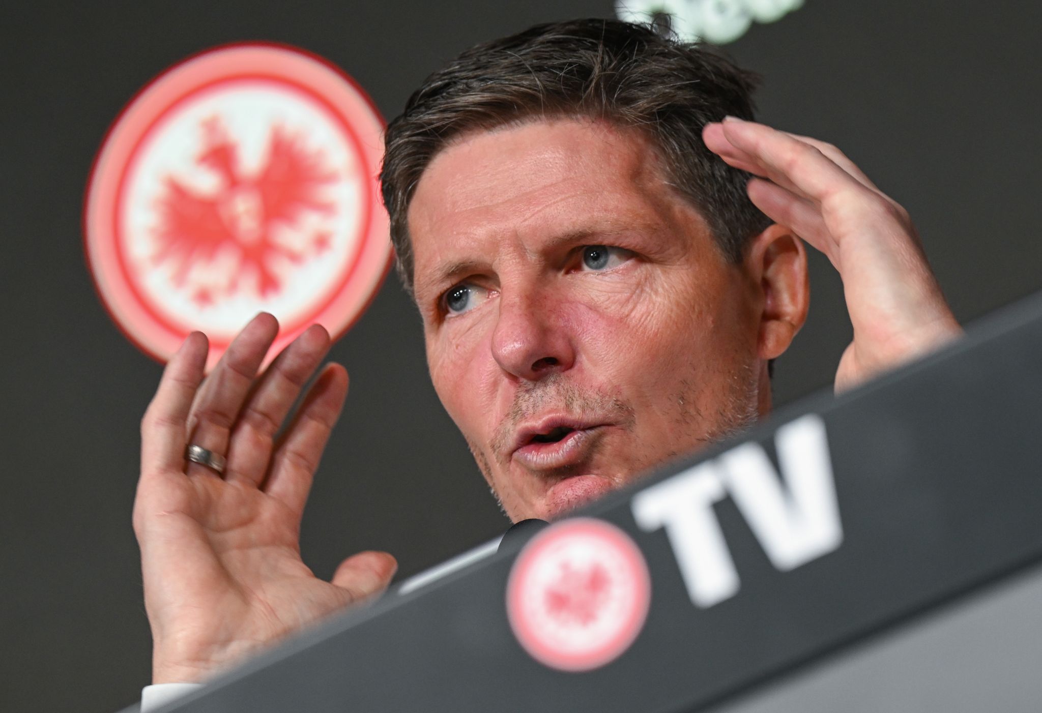 Eintracht-Trainer Glasner schweigt zu vorzeitigem Abschied