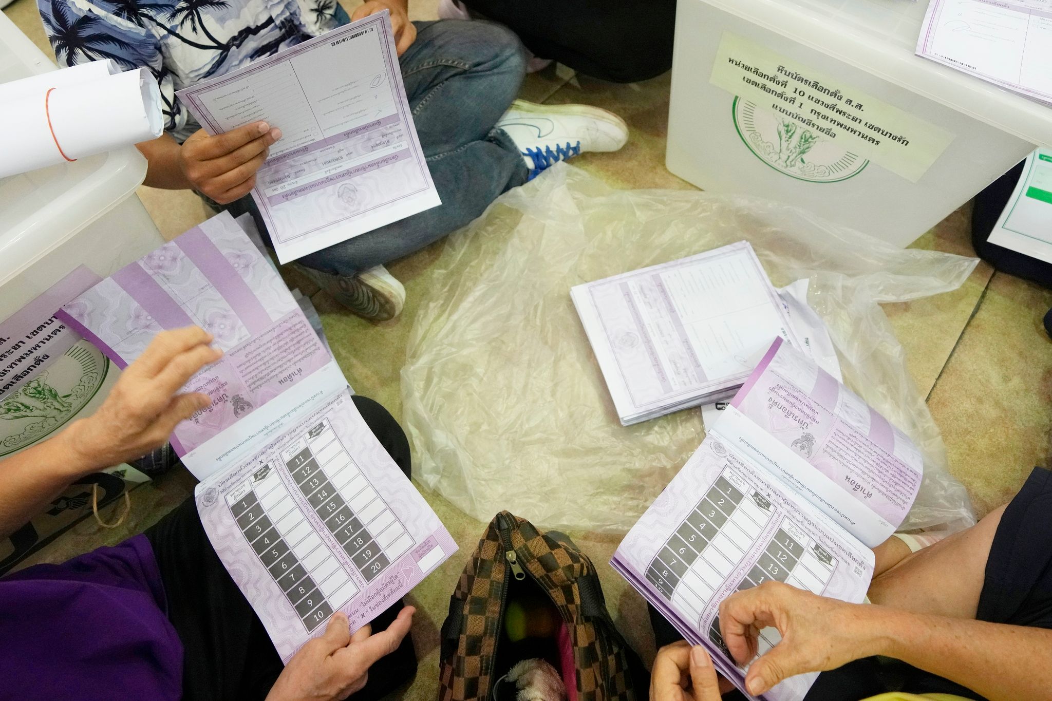 Wahl in Thailand: Pro-demokratische Opposition vorne