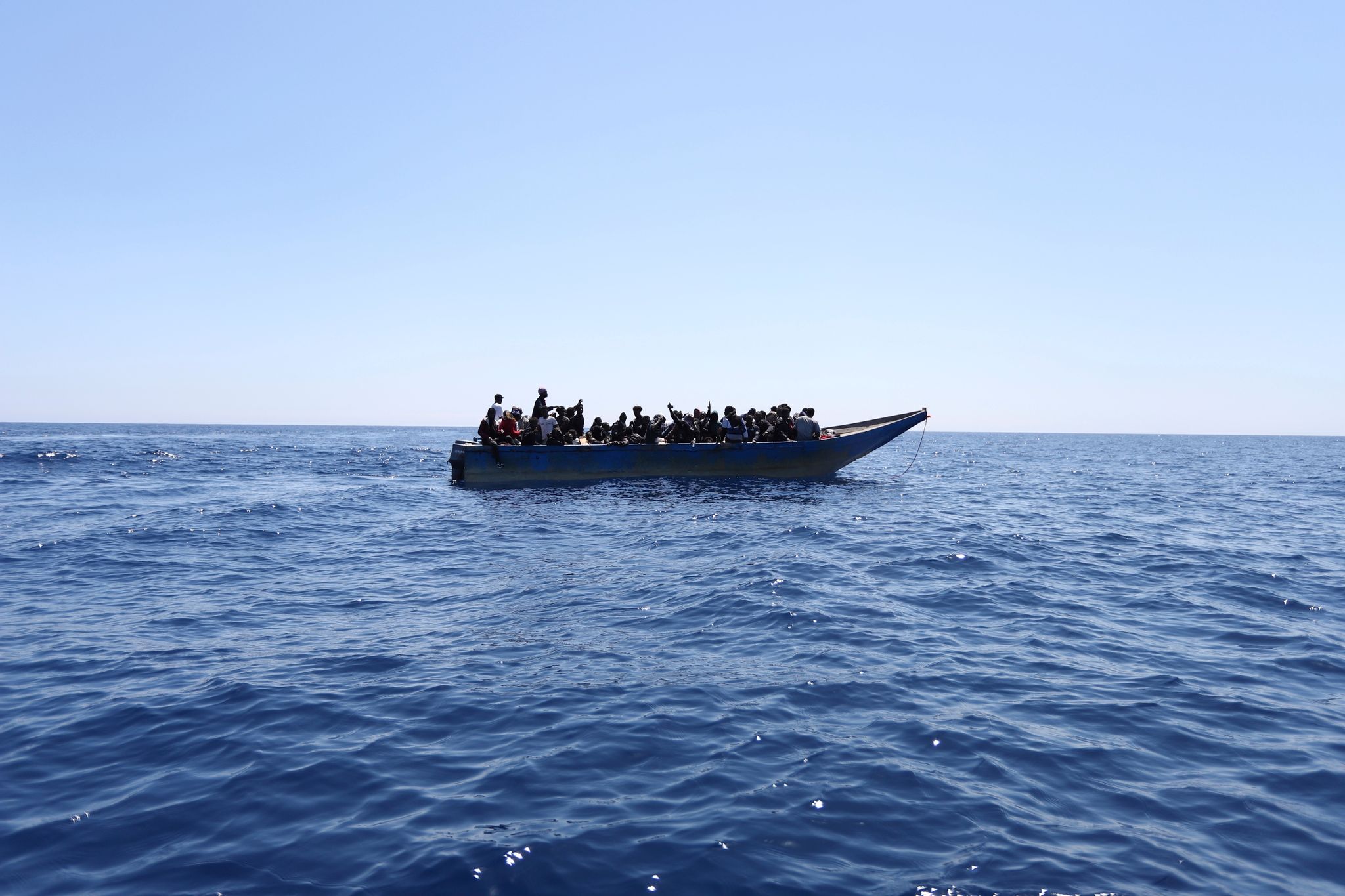 Dutzende Migranten aus Seenot gerettet