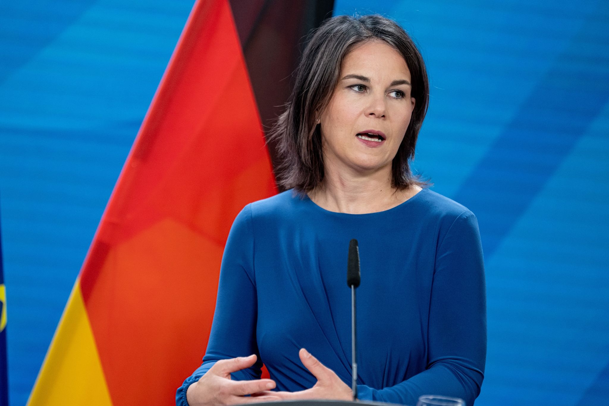Baerbock verkürzt Südafrika-Reise