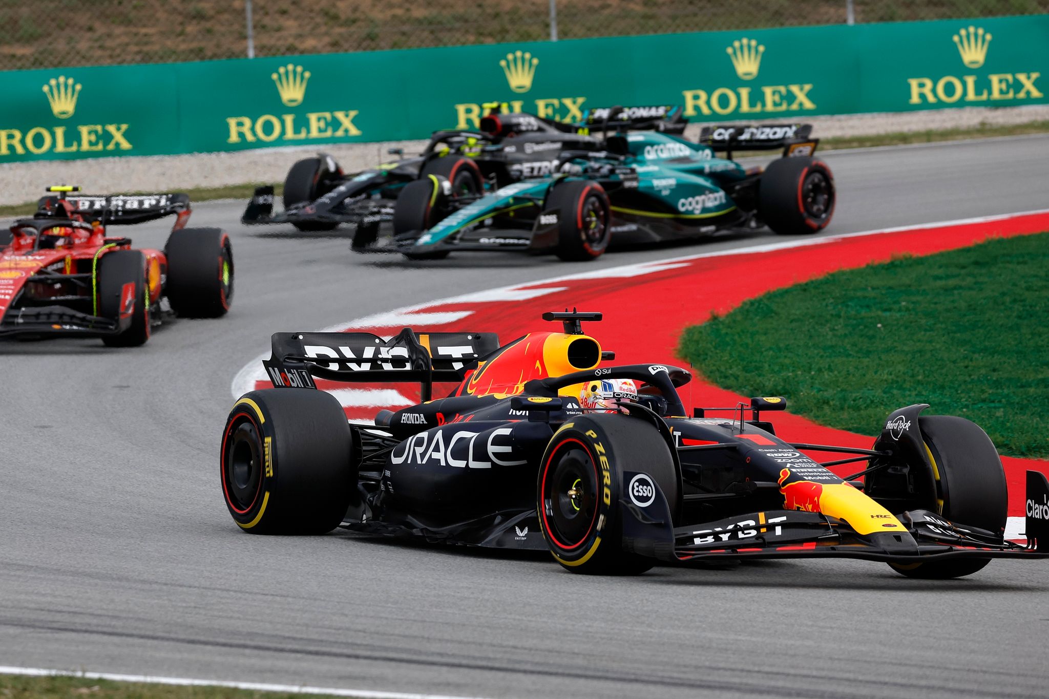 Verstappen in eigener Liga: Start-Ziel-Sieg in Barcelona