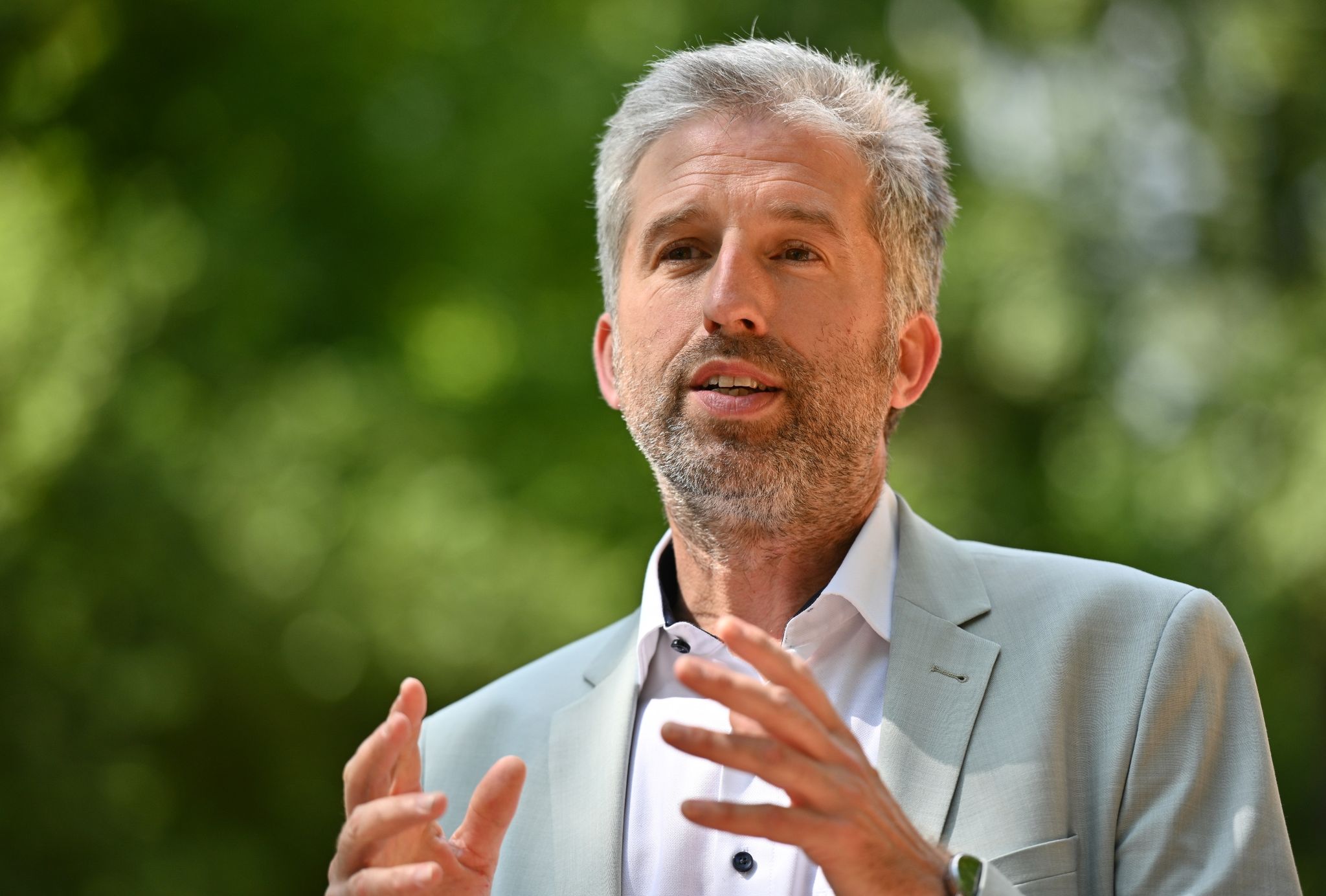 Der neue Palmer: Viel Grau und ein Bibelzitat
