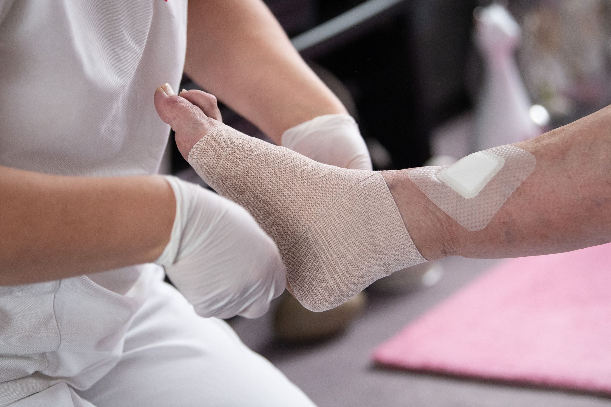 Fachkräfte in jedem sechsten Beruf knapp