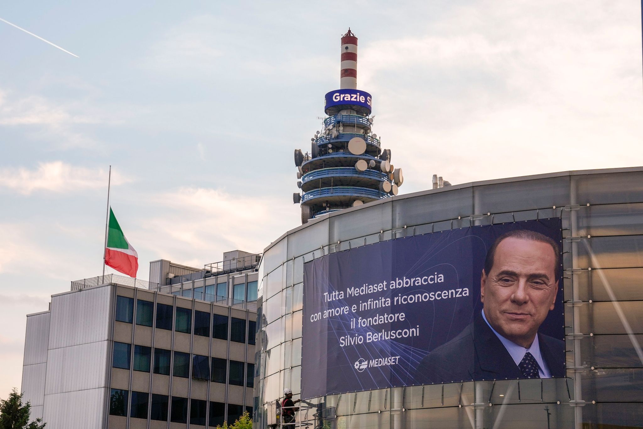 Nach Tod von Berlusconi: Italiens Regierung gefordert