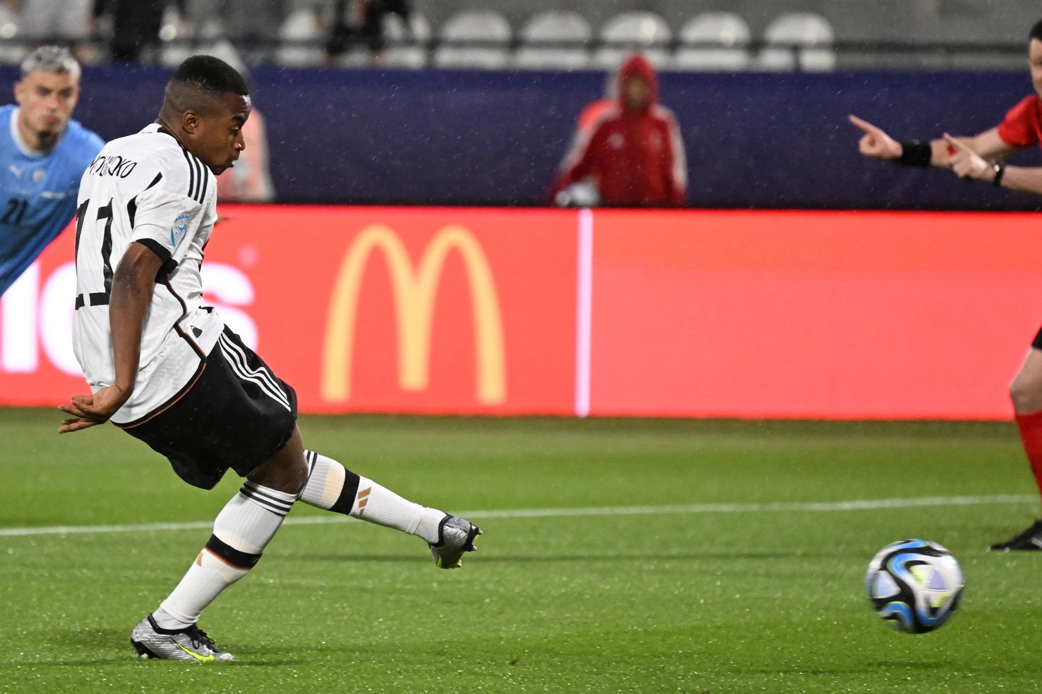 «Ekelhaft»: U21 muss Rassismus-Schock bei EM verarbeiten