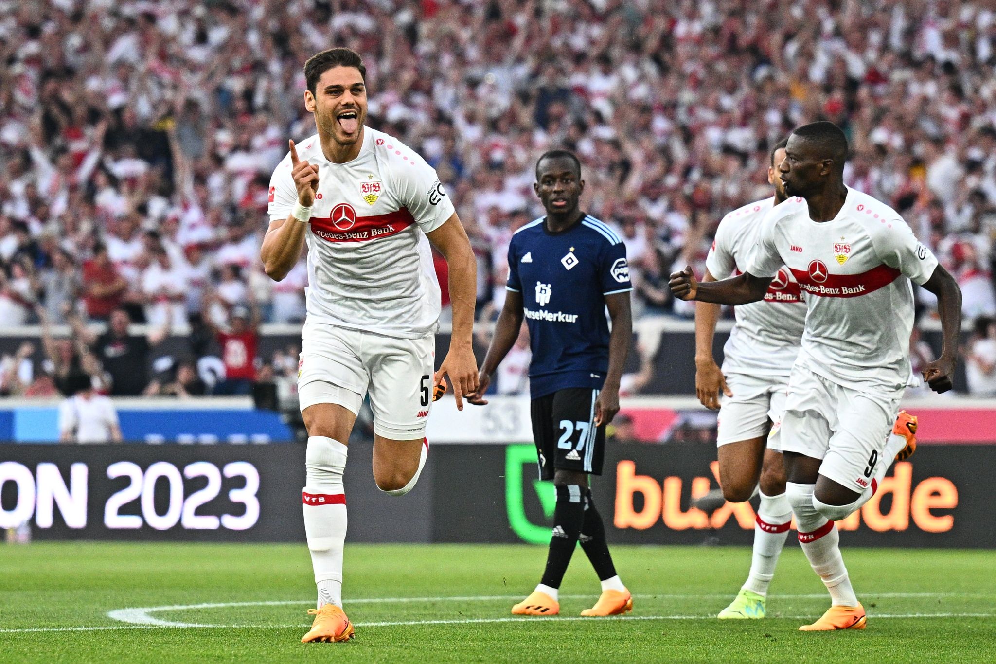 VfB Stuttgart zeigt hilflosem HSV die Grenzen auf