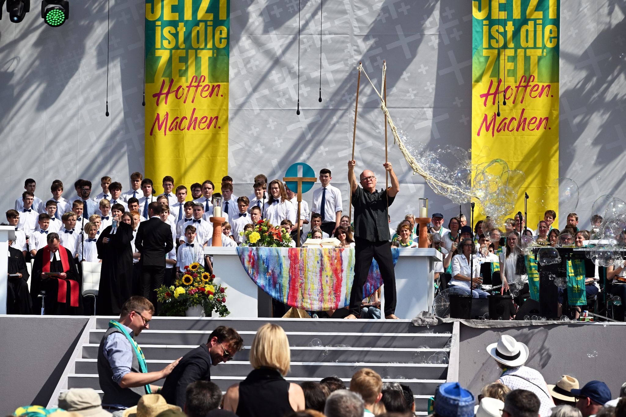 Zwischen Politik und Bibel-Exegese: Kirchentag endet