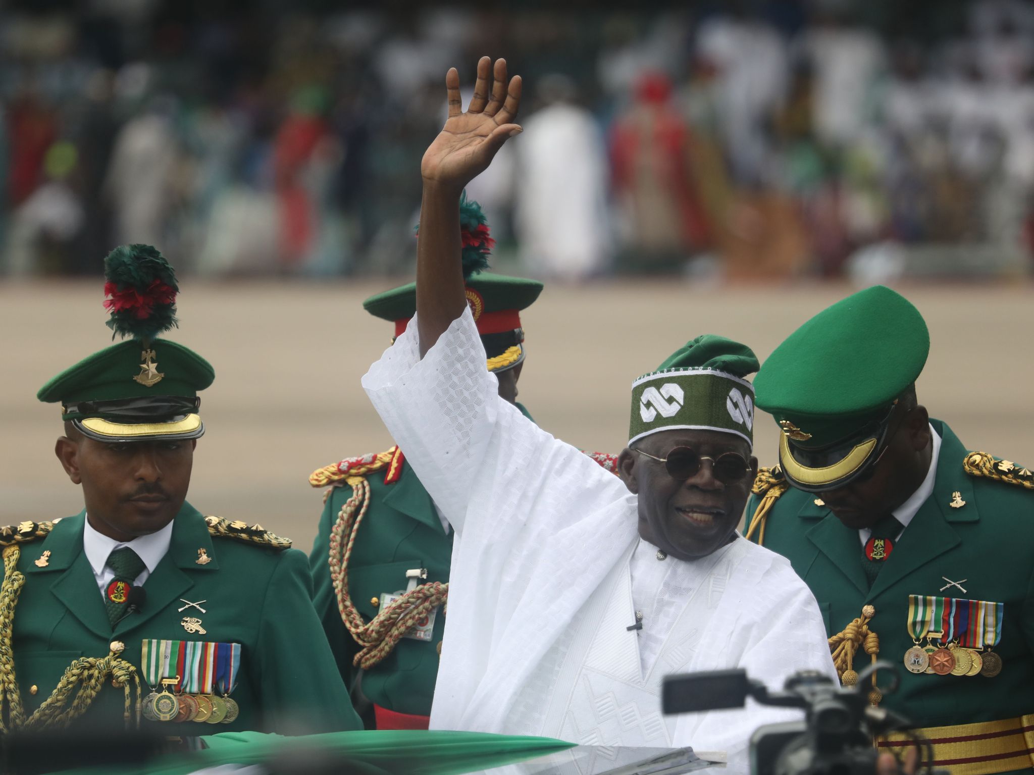 Nigerias Präsident überrascht viele Beobachter