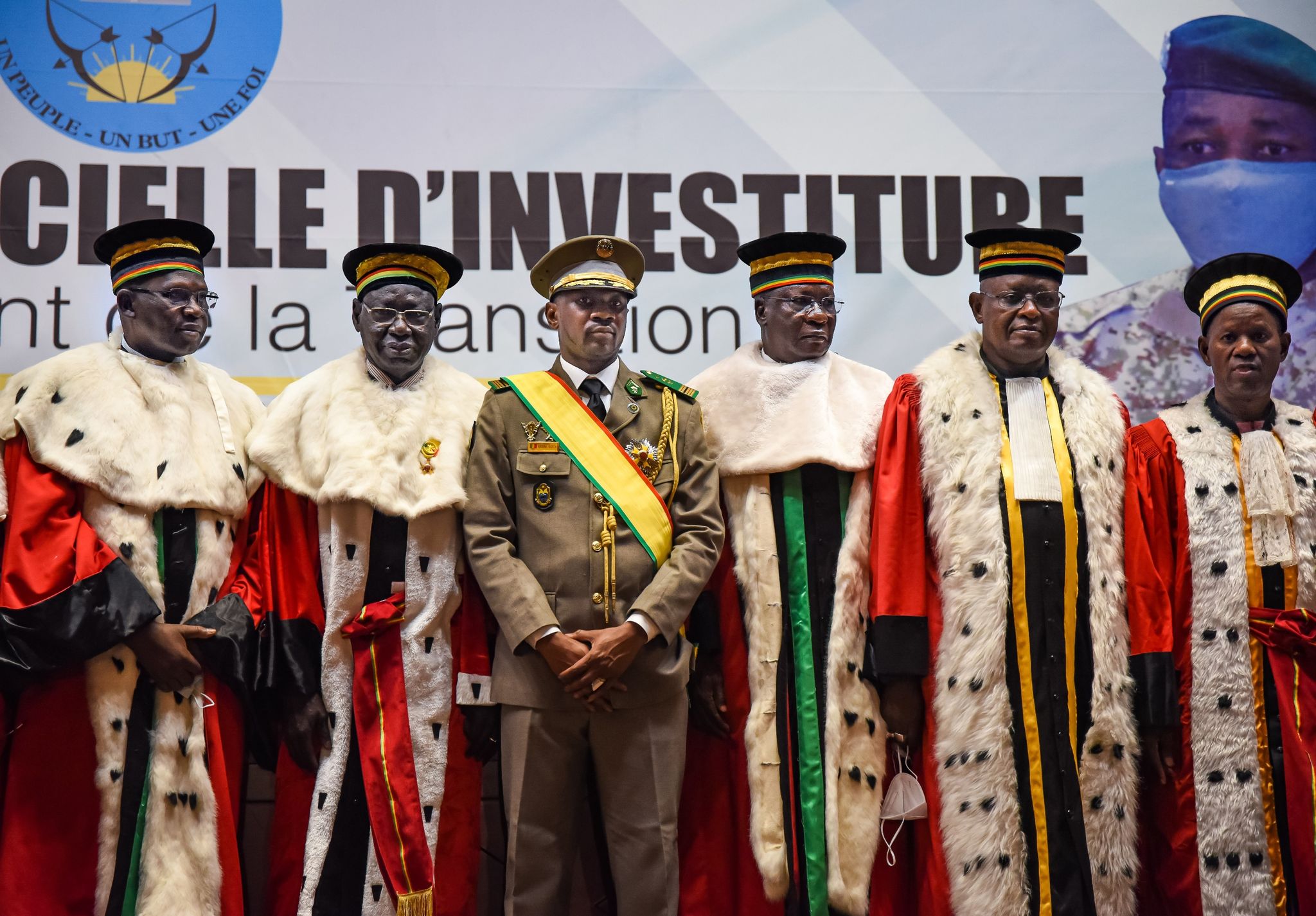 Militärjunta in Mali lässt über neue Verfassung abstimmen