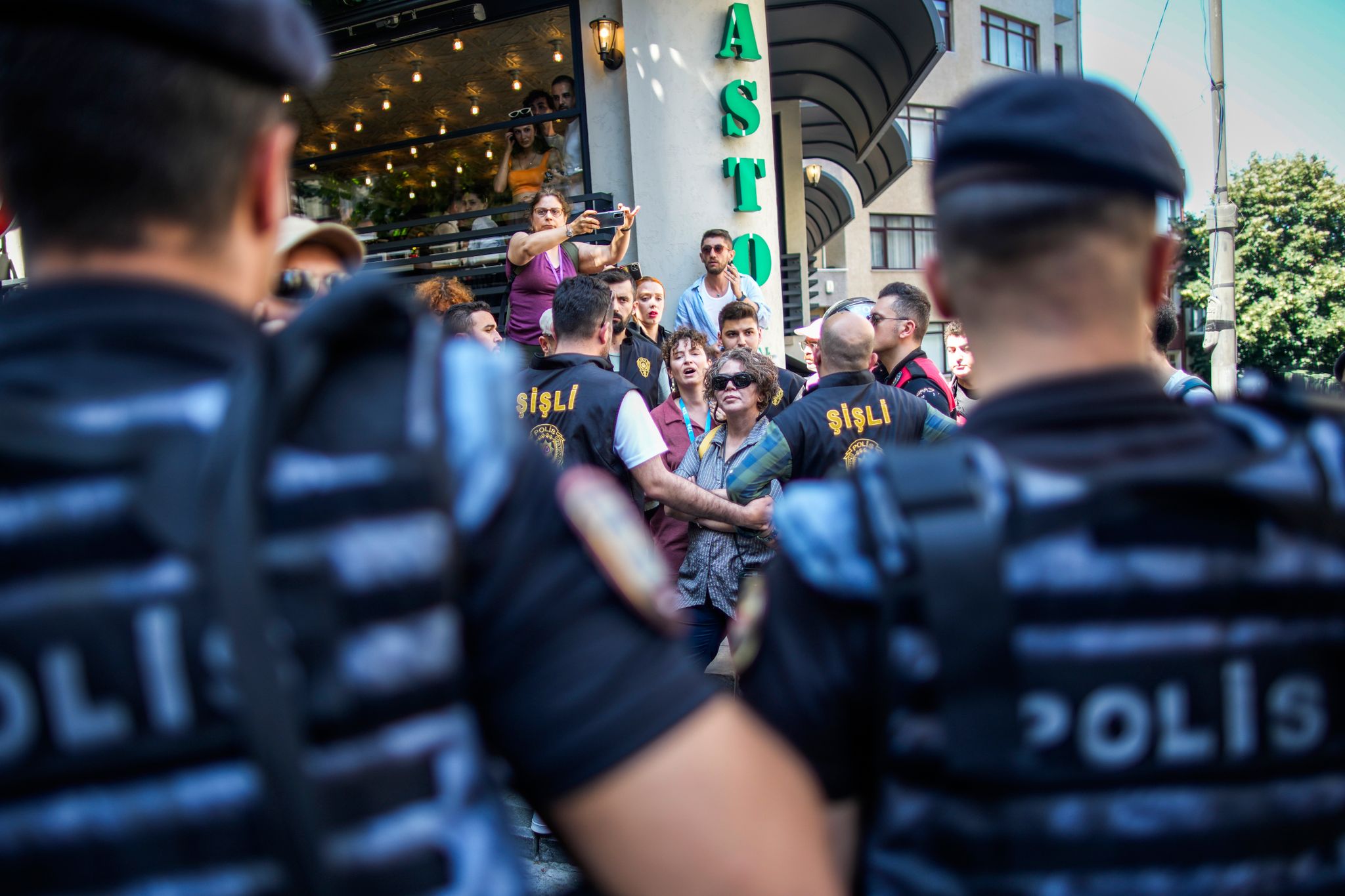 Polizei nimmt Teilnehmer von Pride-Walk in Türkei fest