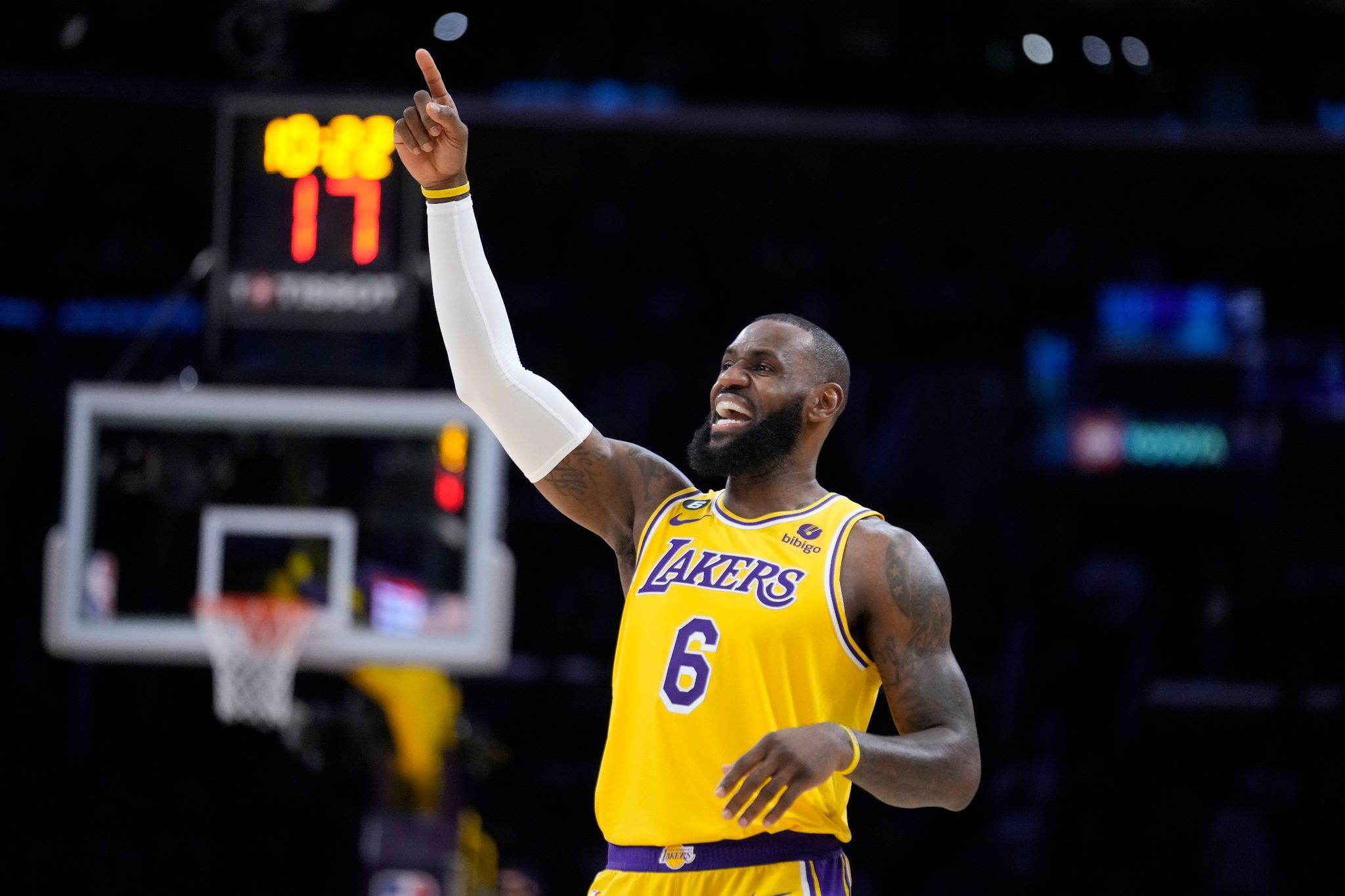 NBA-Superstar LeBron James macht weiter