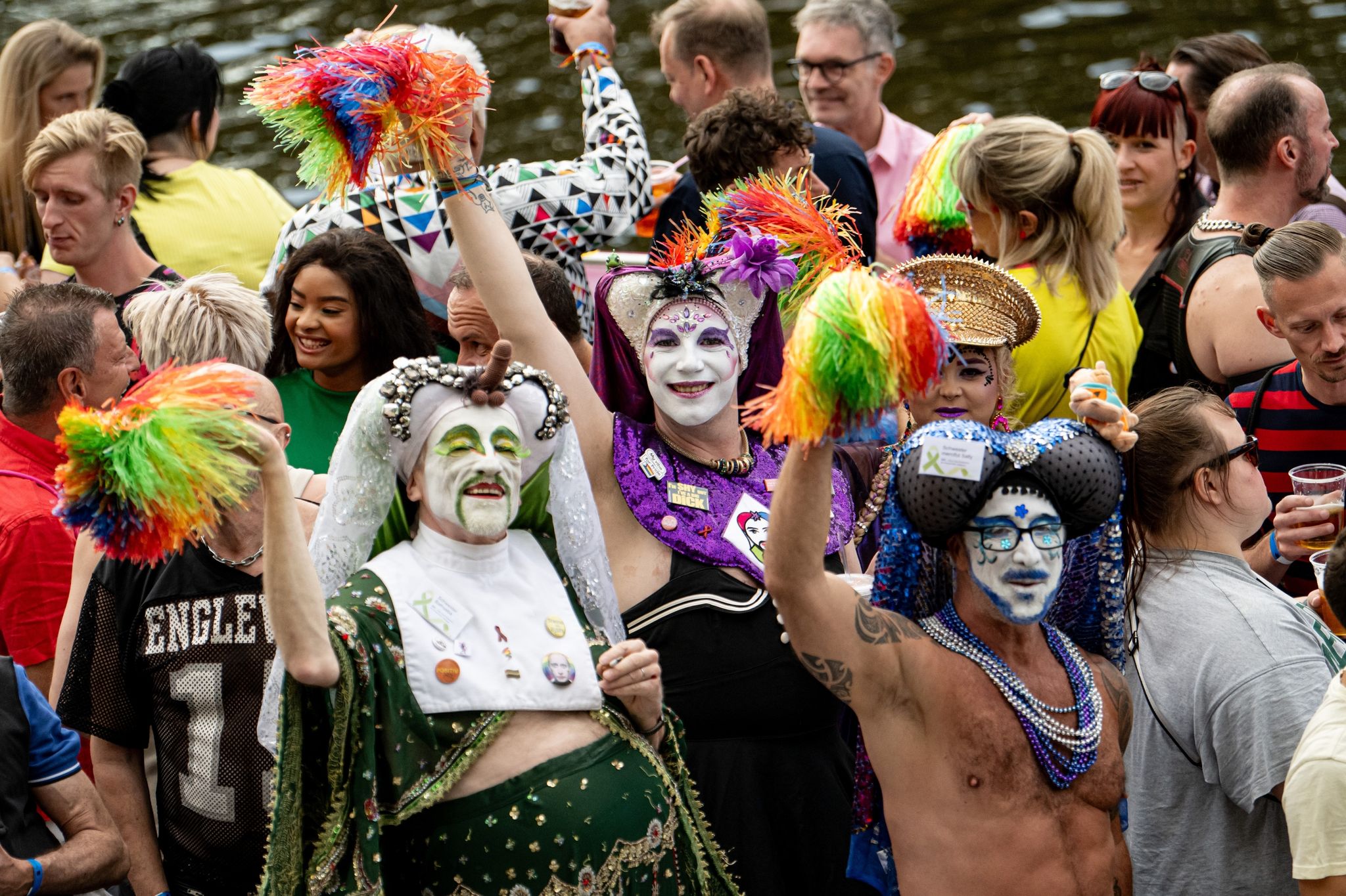 Hunderttausende feiern friedlichen CSD in Berlin