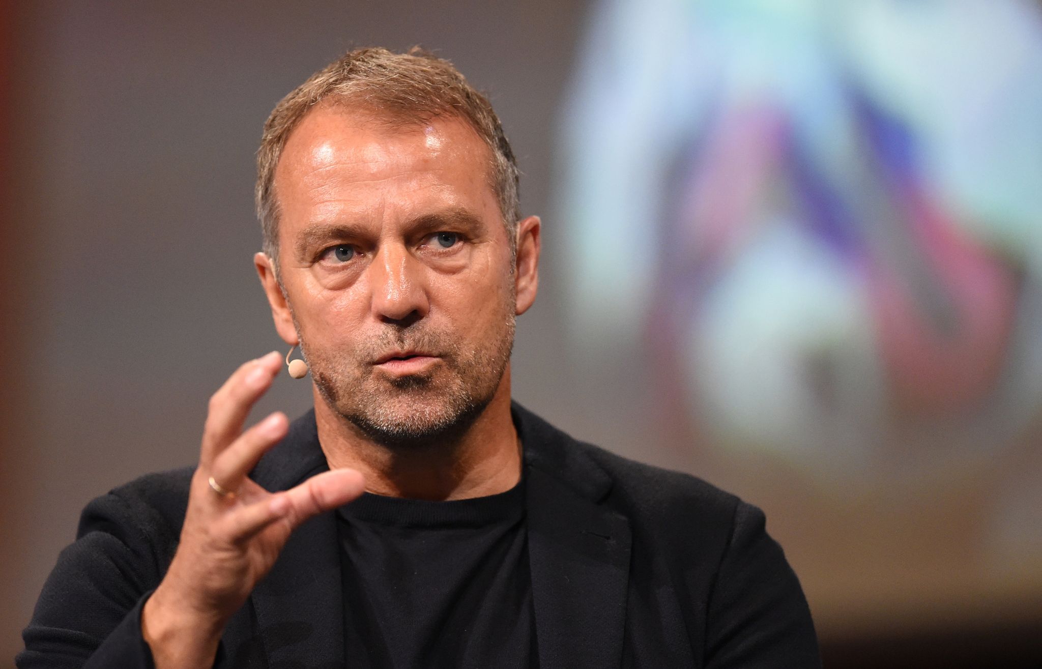 Flick wartet ab: Keine Garantien für Neuer und Müller