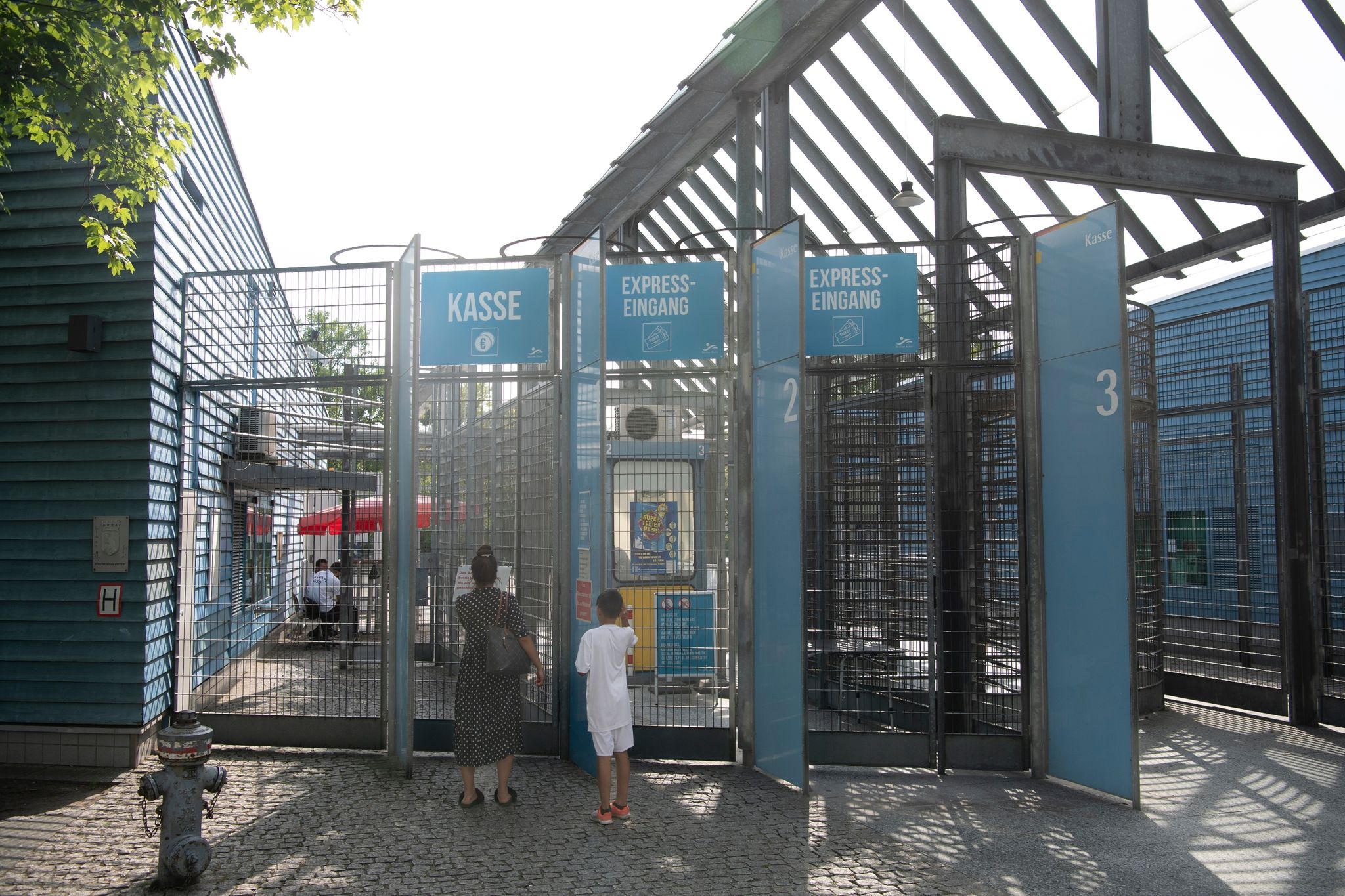 Hausverbot für Mehrfachtäter in Freibädern gefordert