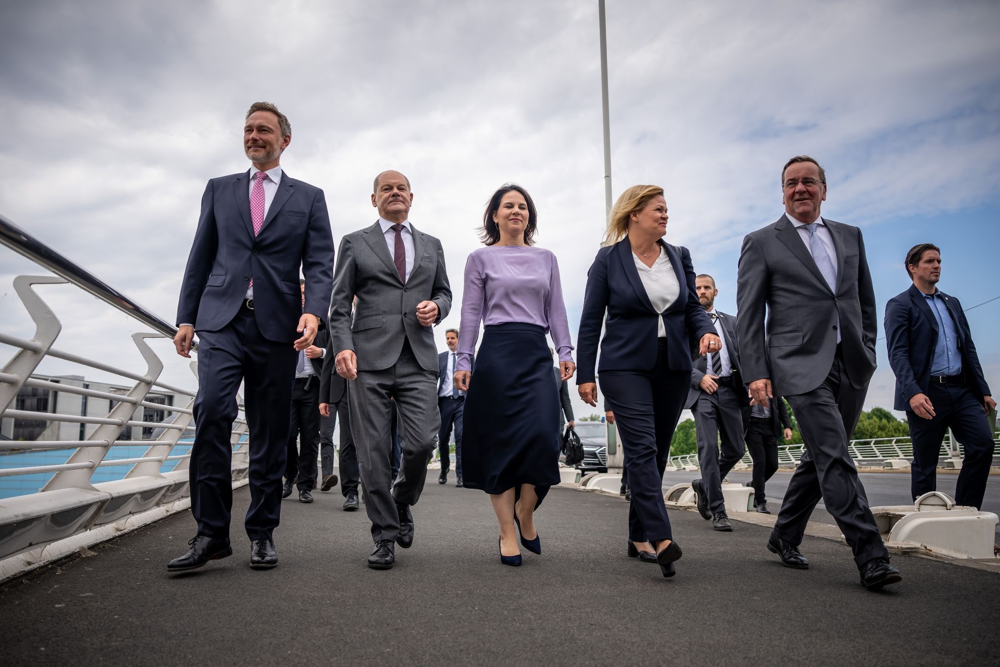 Ampel legt Schwerpunkte auf Soziales, Wettbewerb und Energie