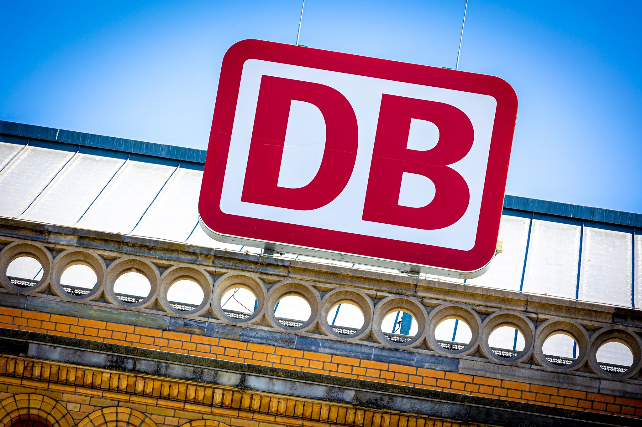 Monopolkommission weiter für Aufspaltung der Deutschen Bahn