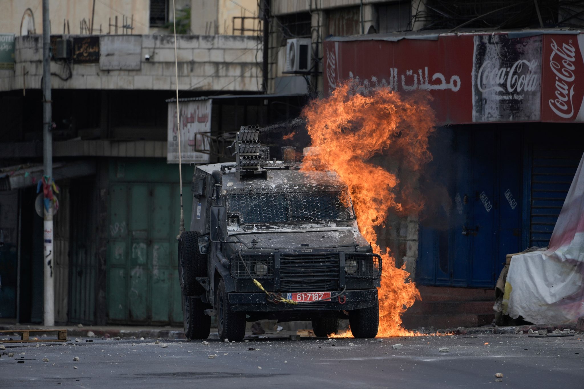 Zwei bewaffnete Palästinenser bei Razzia in Nablus getötet