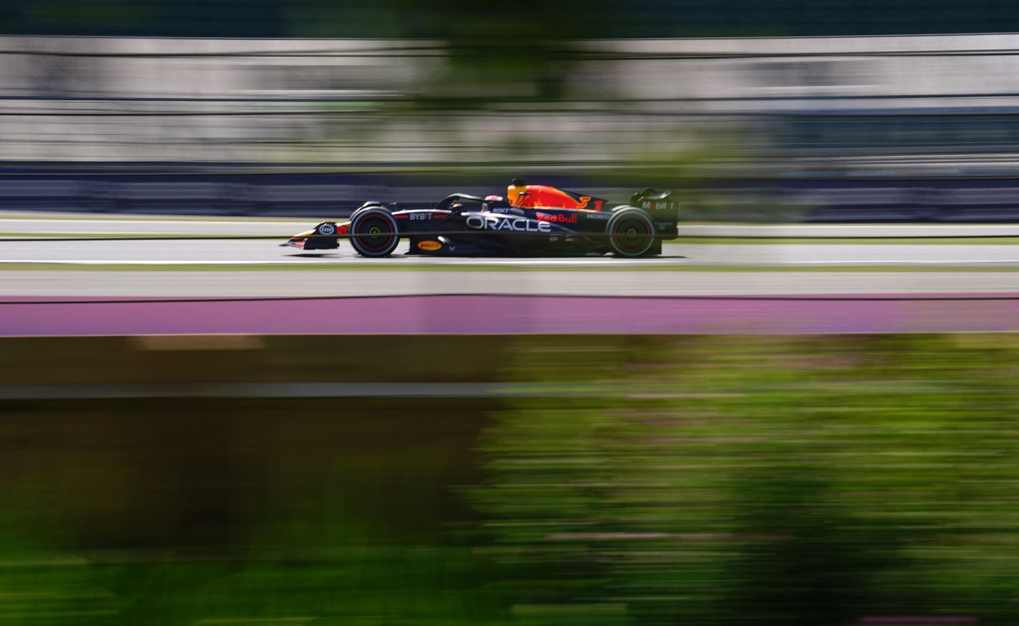 Verstappen rast auch in Silverstone vorneweg