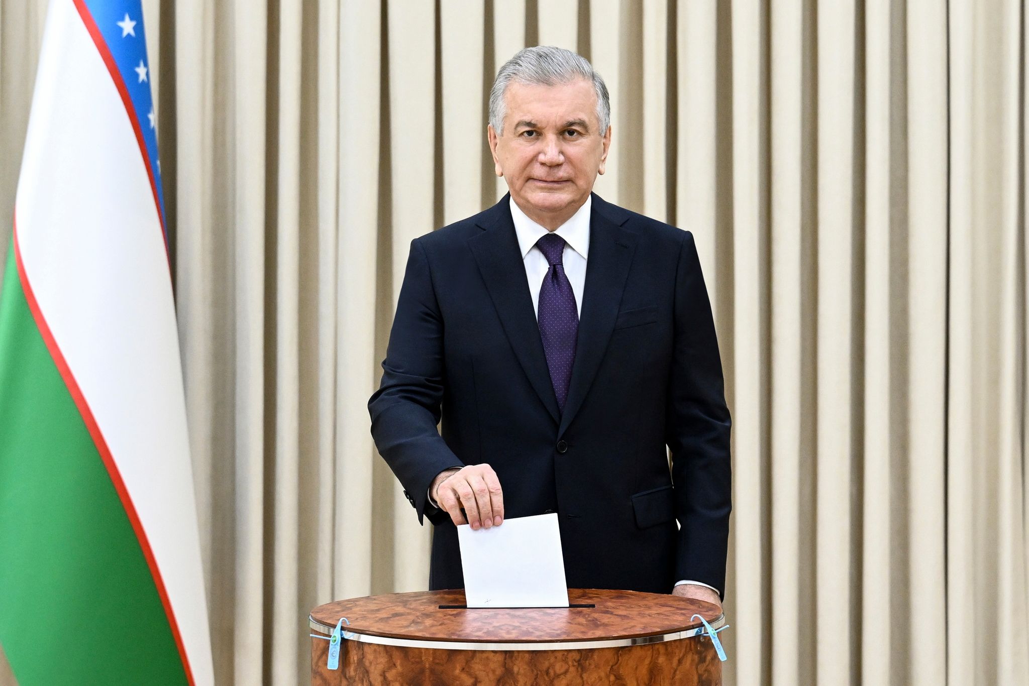 Usbekistan: Schawkat Mirsijojew bleibt Präsident