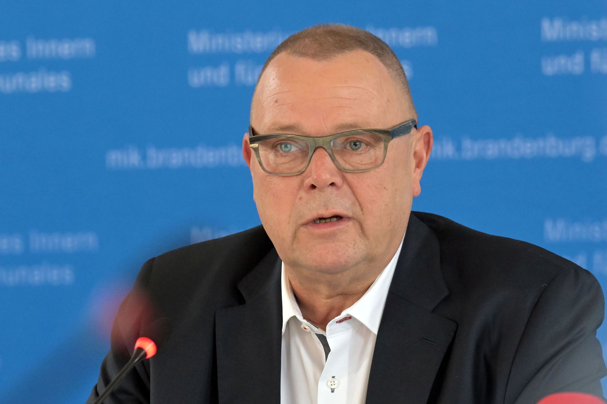 Stübgen sieht «düstere Prognose» für illegale Einreisen