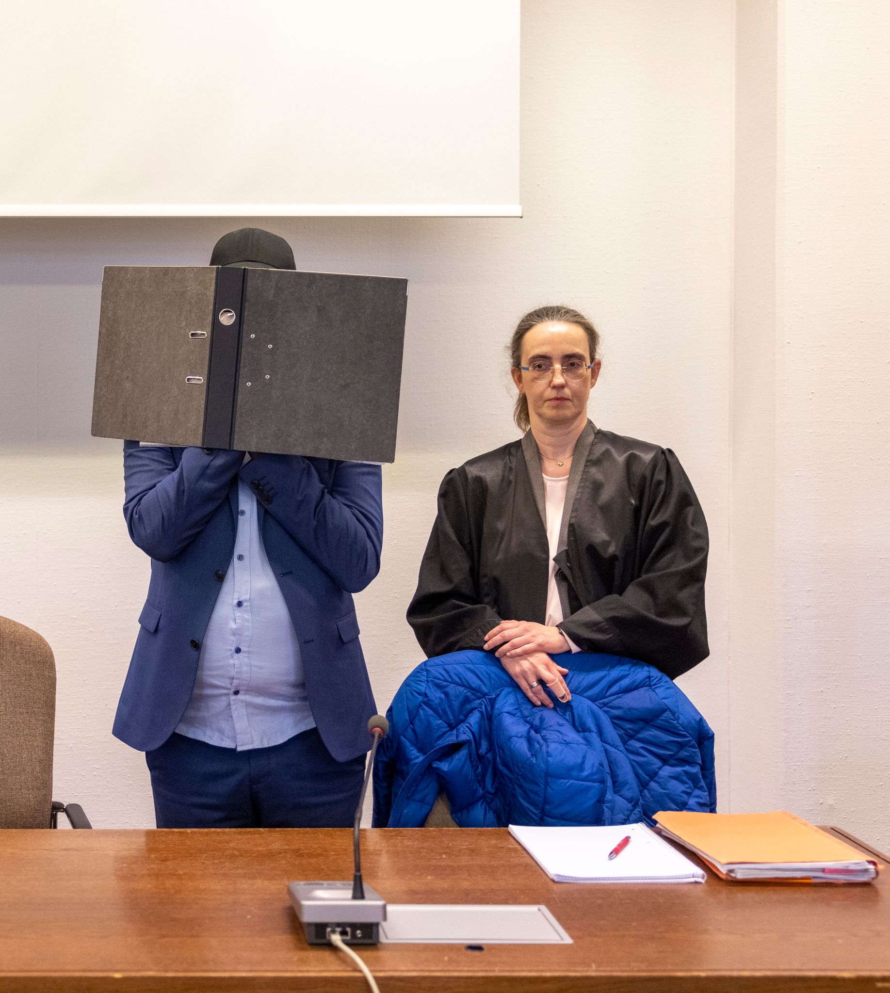 Babysitter muss wegen Kindesmissbrauchs lange in Haft