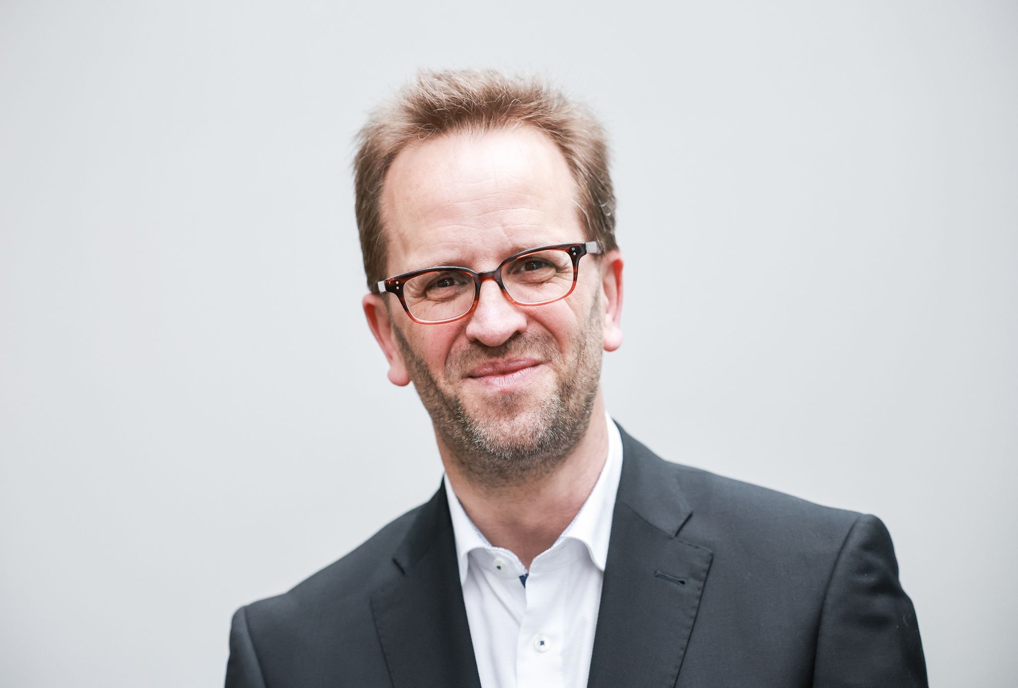 Klaus Müller muss vier Stunden in Pannen-ICE warten