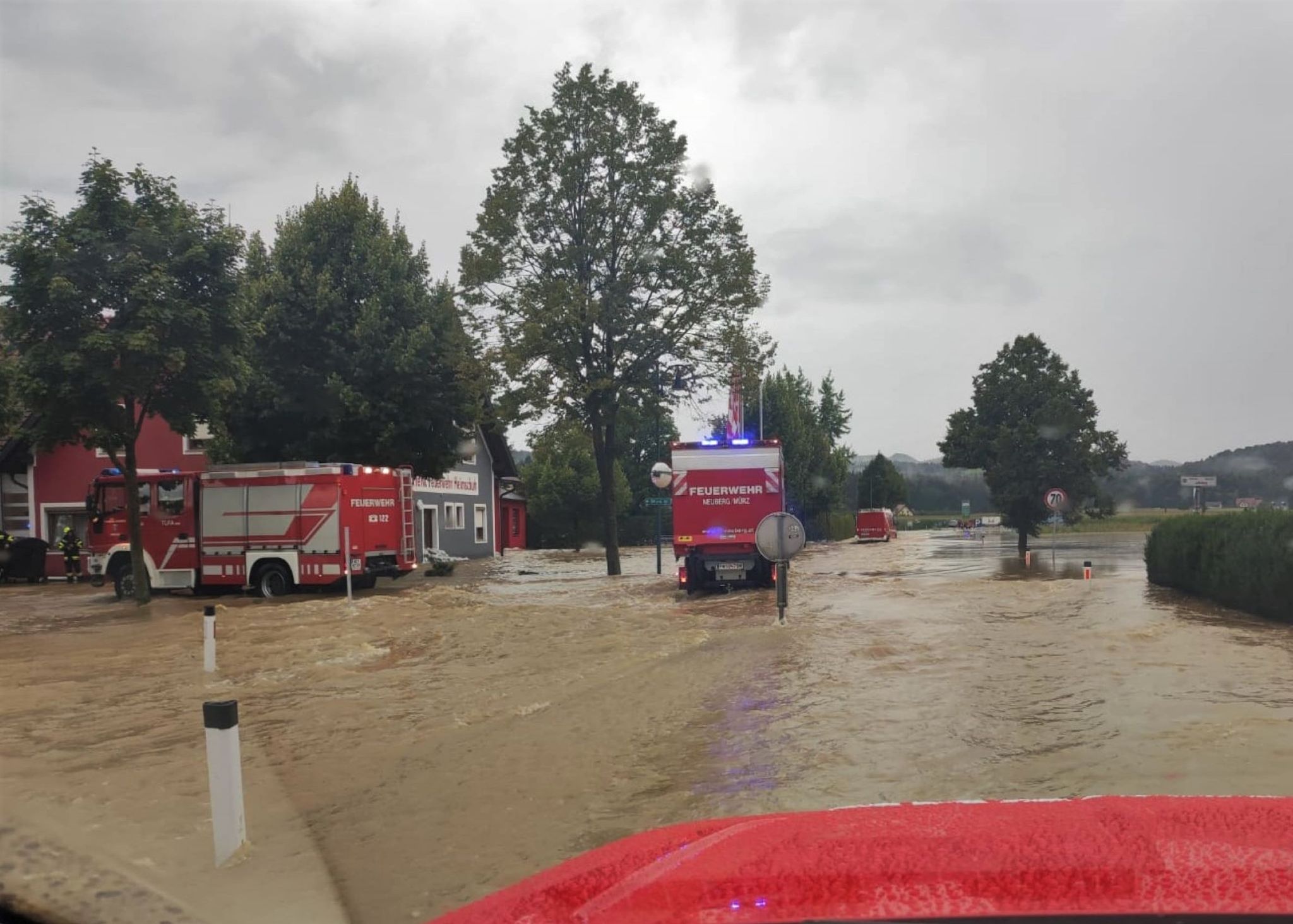 Überschwemmungen in Österreich – Noch keine Entspannung