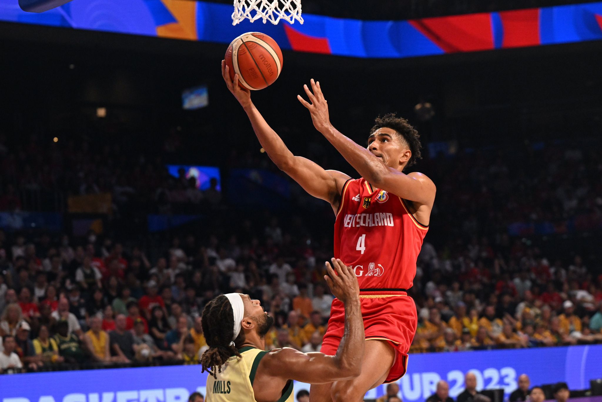 «Natürlich für Franz»: Basketballer jubeln dank Schröder