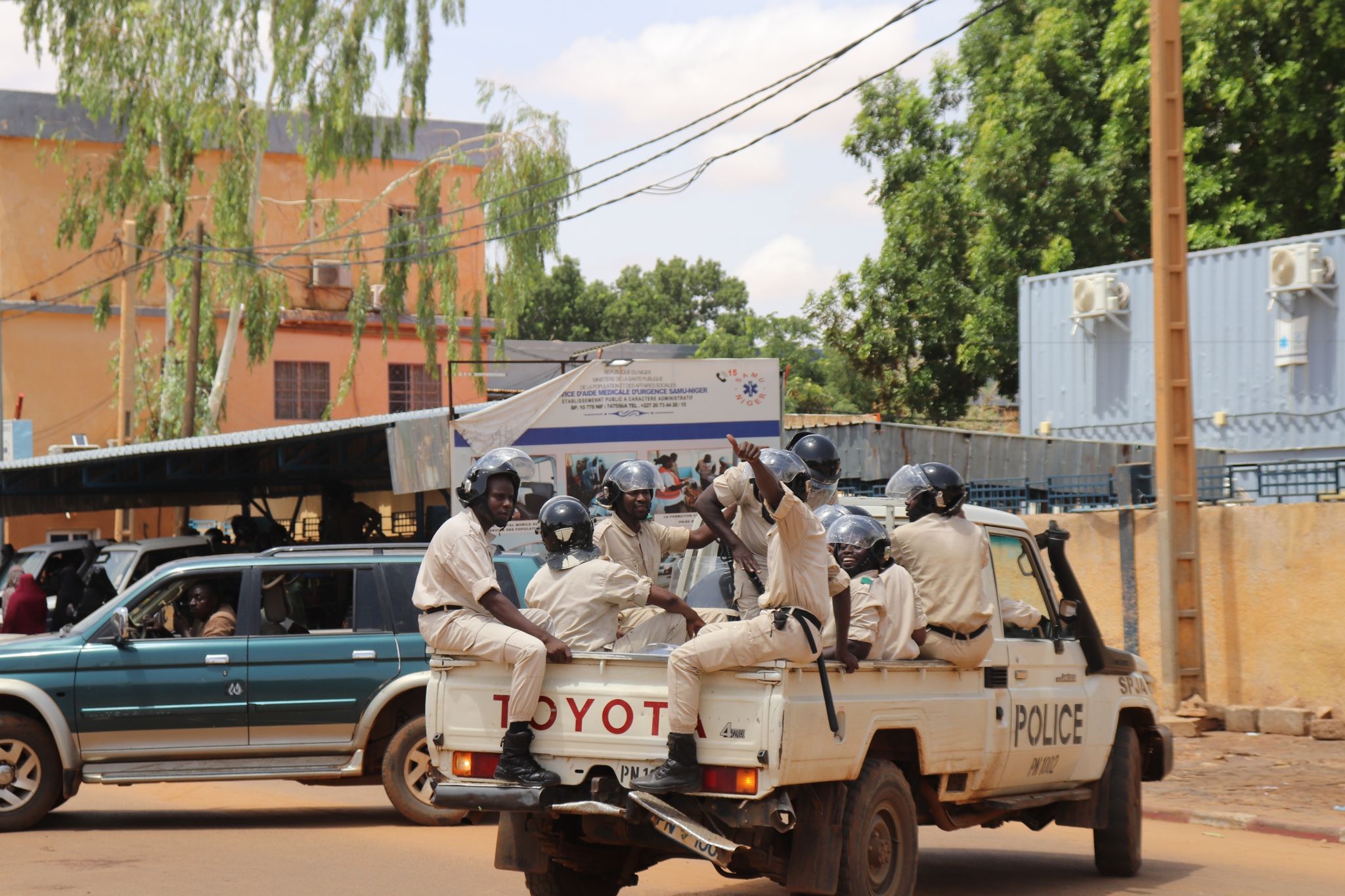 Europäer aus dem Niger evakuiert – Nigeria erhöht Druck