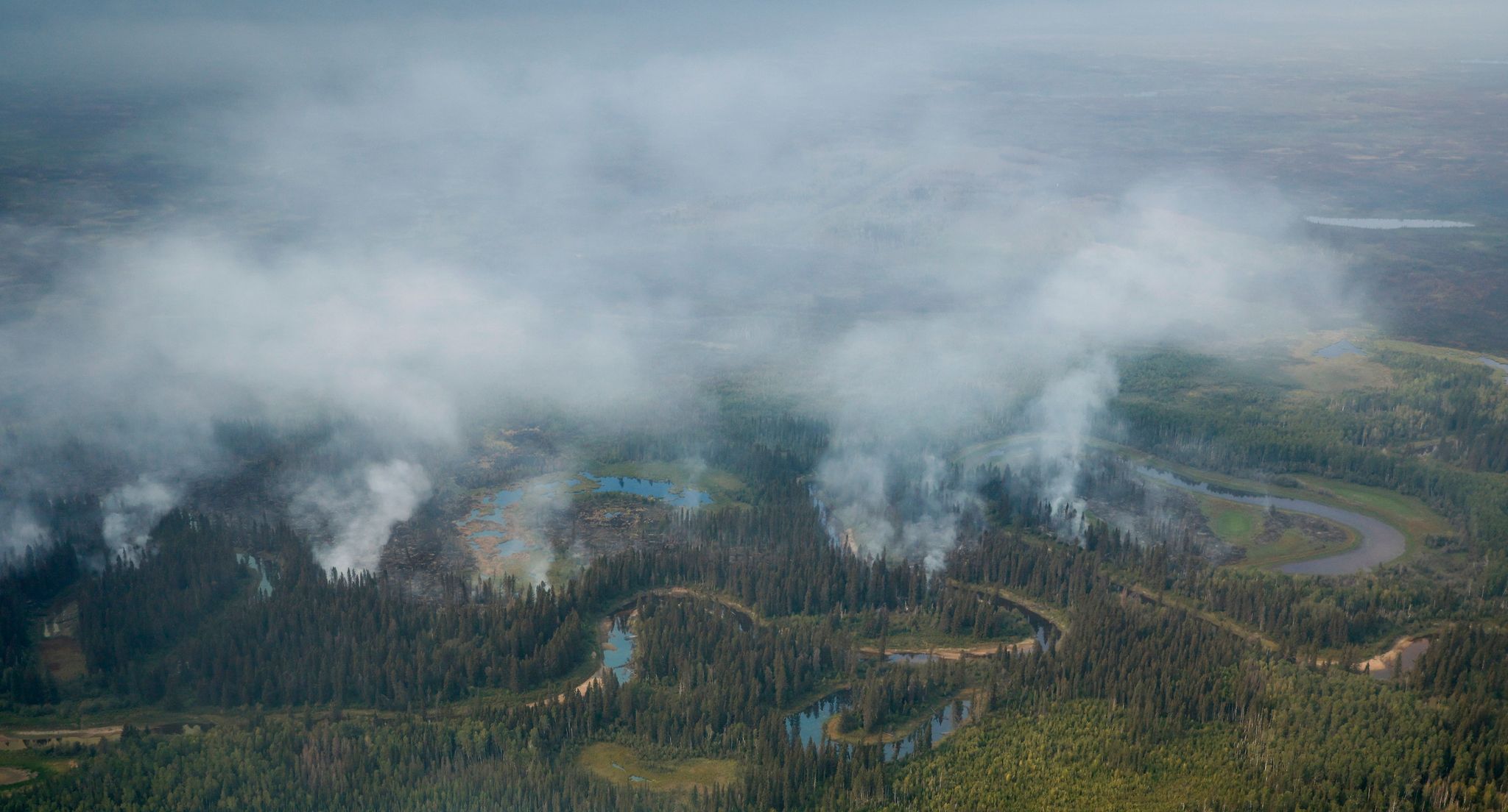 Tausende Menschen fliehen vor Waldbränden in Kanada
