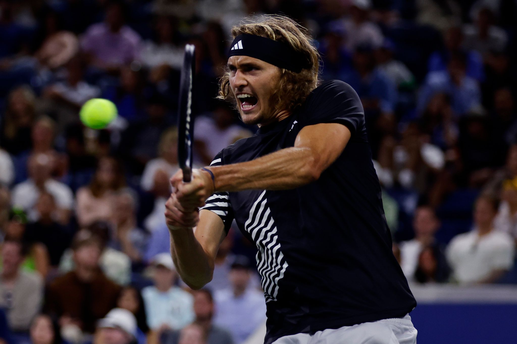«Diese Momente liebe ich»: Zverev mit Kampf ins Achtelfinale