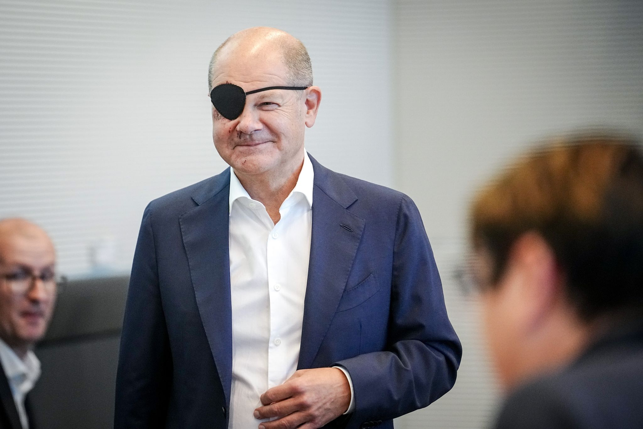 Kanzler Scholz lobt Stärke der deutschen Autoindustrie