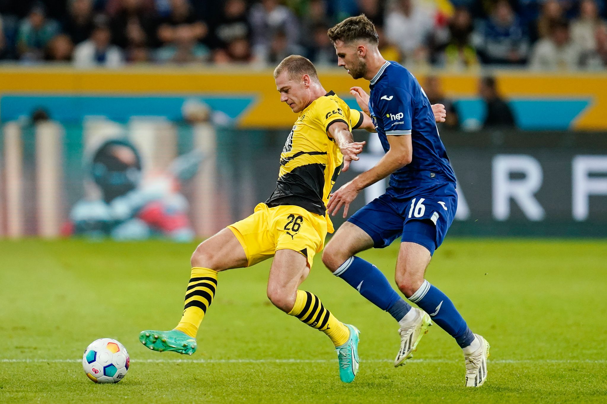 Dortmund nach 3:1 bei Hoffenheim Spitzenreiter