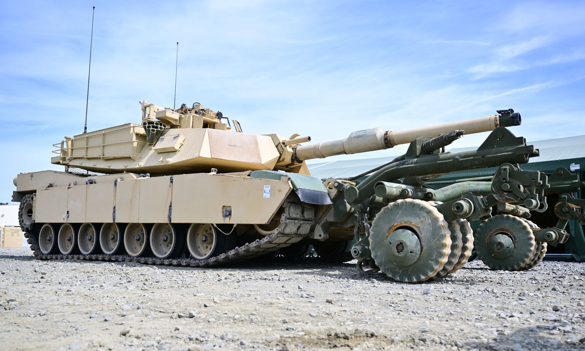 Erste Abrams-Panzer aus USA in Ukraine angekommen
