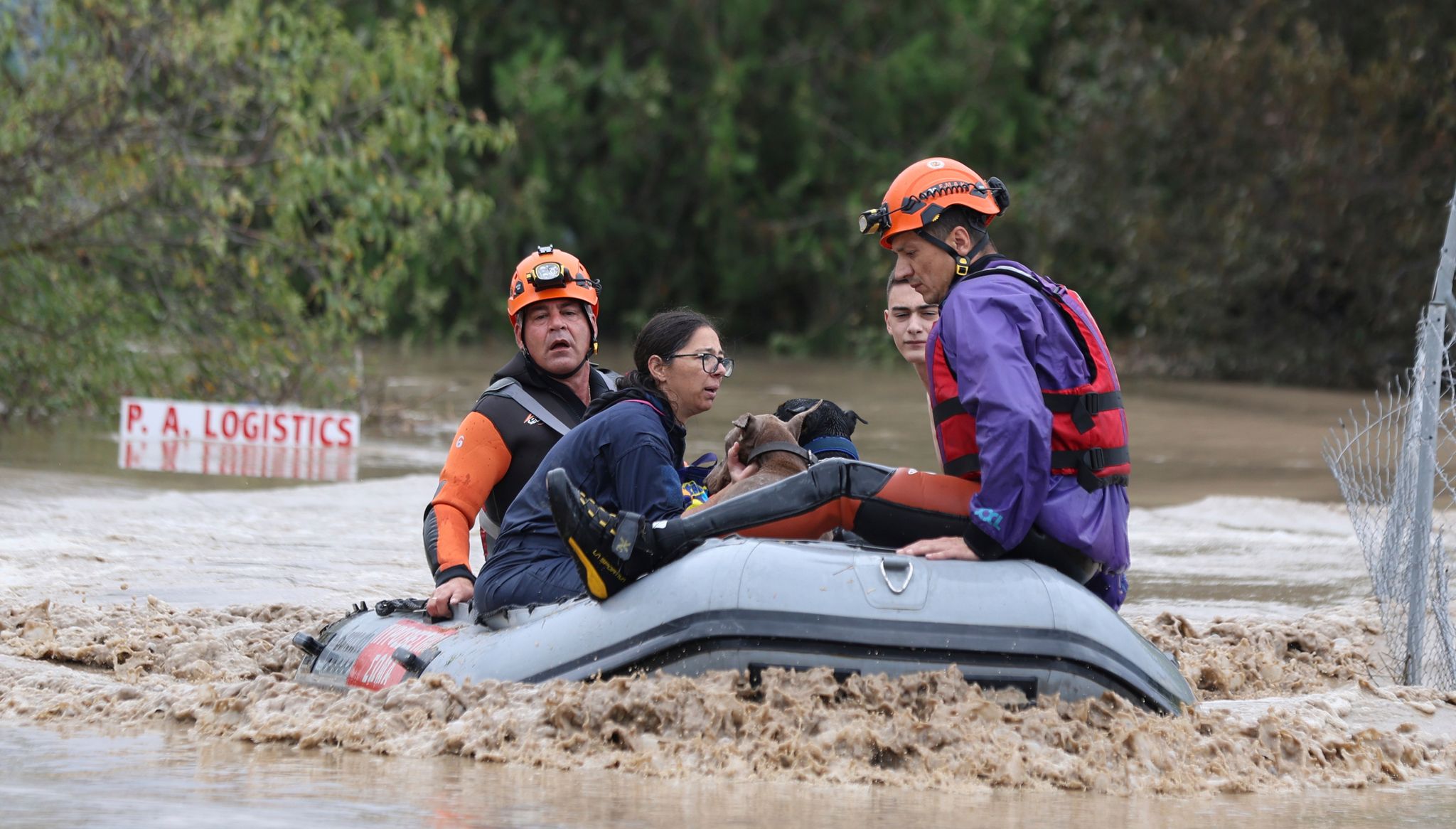 Griechenland: Rettungen laufen weiter – Schäden sind enorm