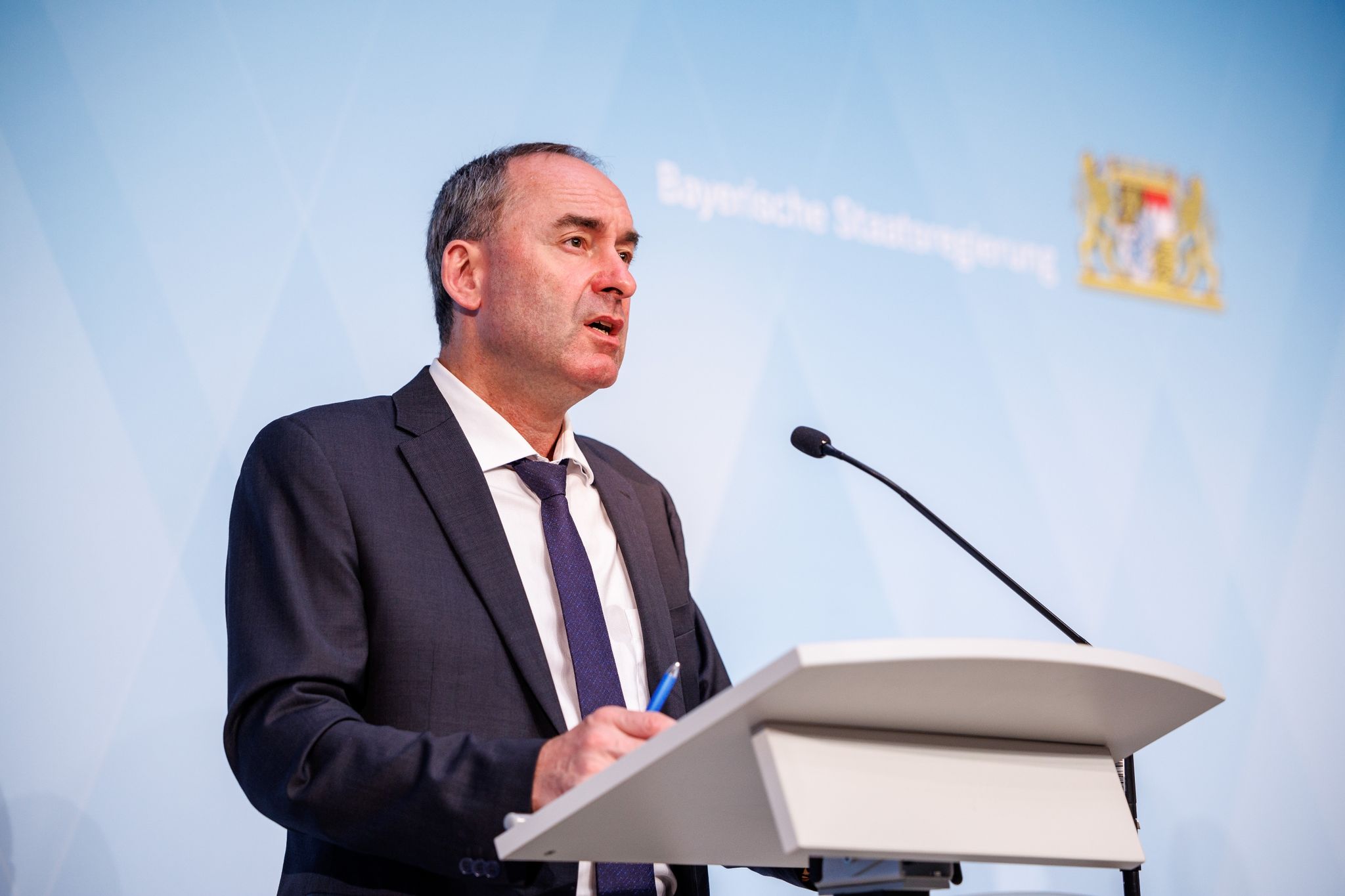 Söder und Aiwanger kommen zu Sondersitzung