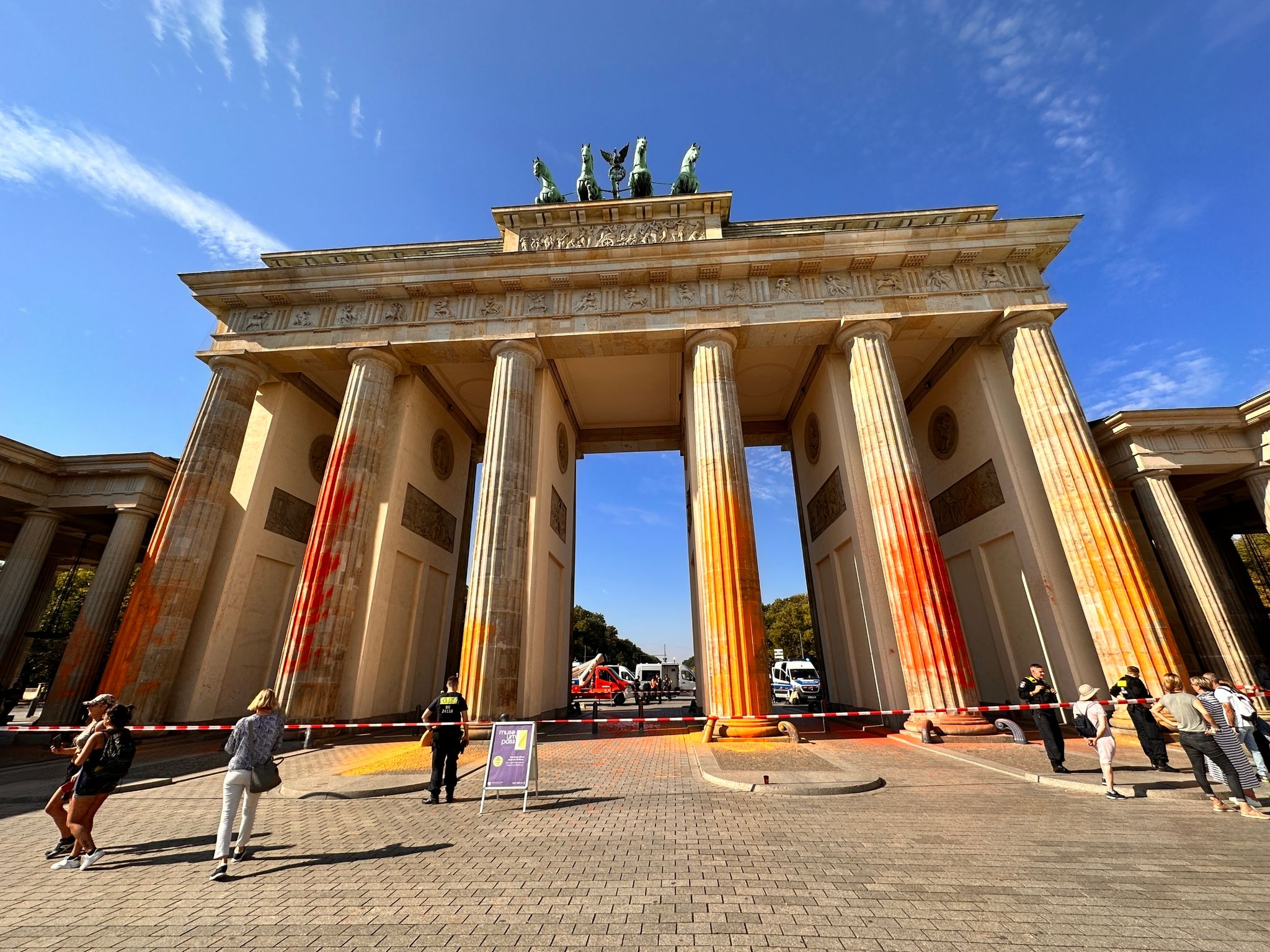 Reinigung des Brandenburger Tors wird teurer