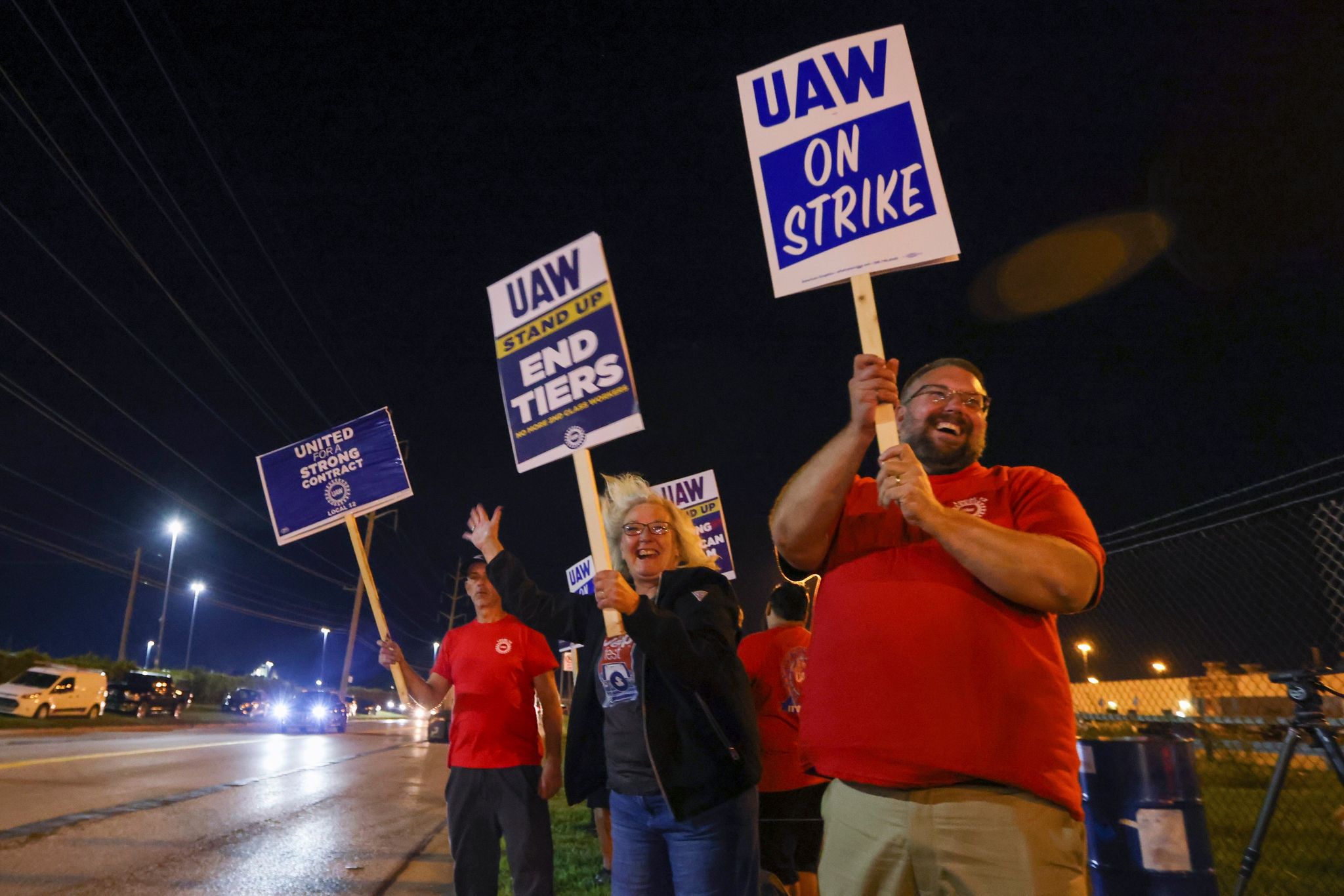 Gewerkschaft UAW startet Streik bei großen US-Autobauern