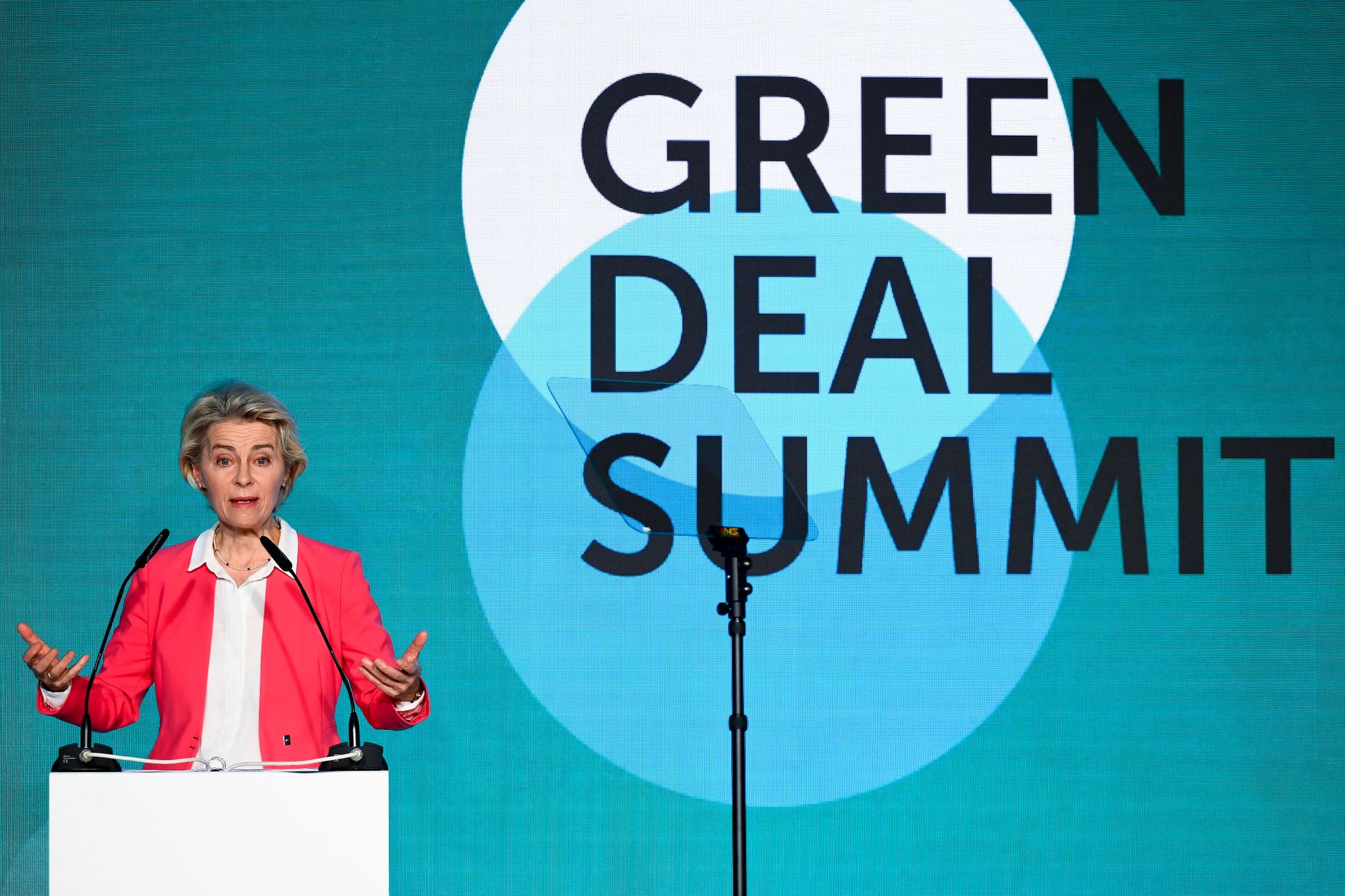 EU-Kommissionschefin wirbt in Tschechien für Green Deal
