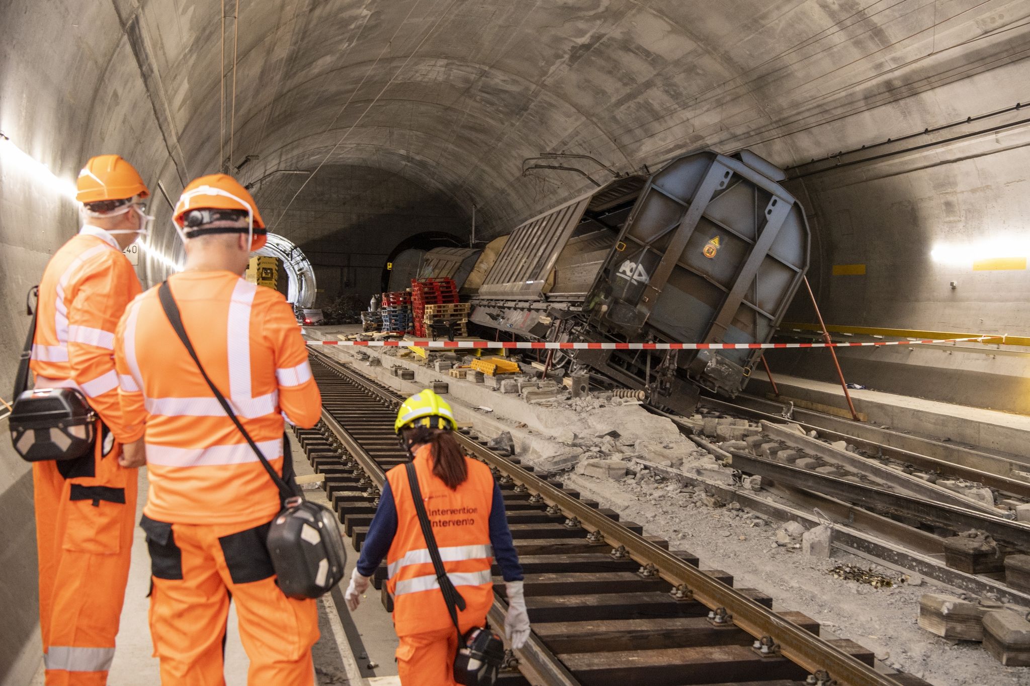 Erste Personenzüge können wieder durch den Gotthard-Tunnel