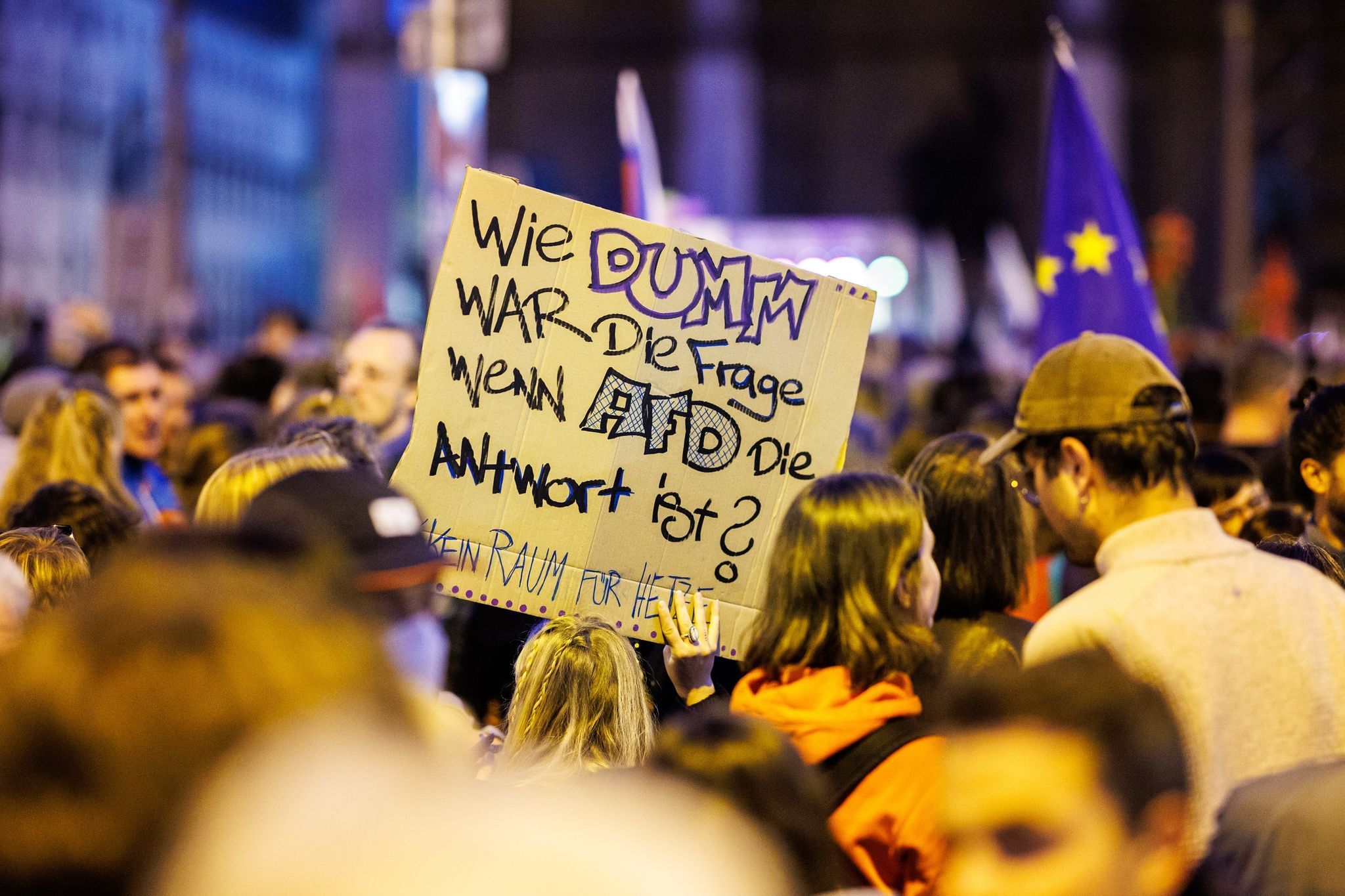 München: 35.000 Demonstranten gegen Rechts auf der Straße
