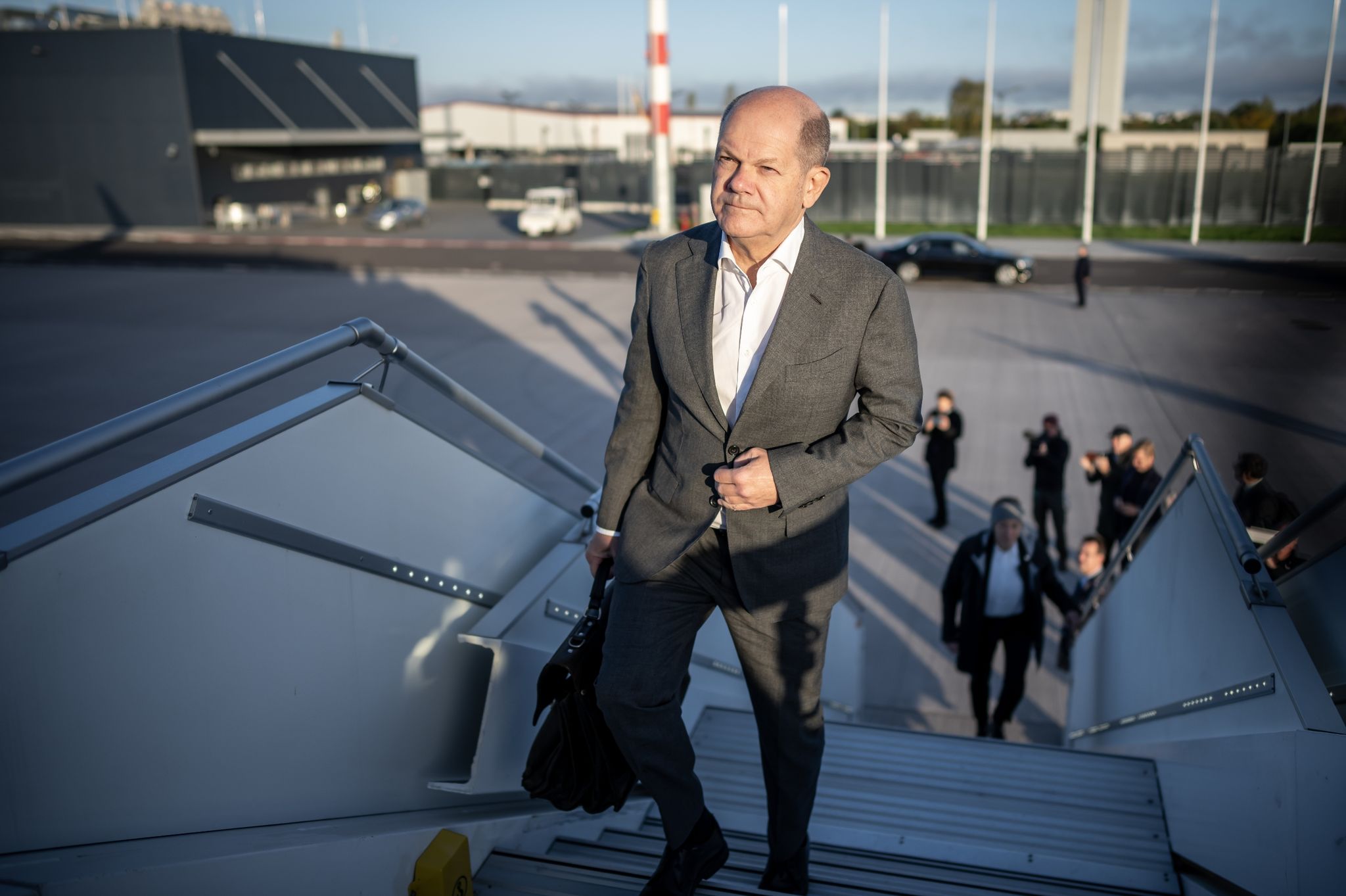 Scholz reist zu Solidaritätsbesuch nach Israel