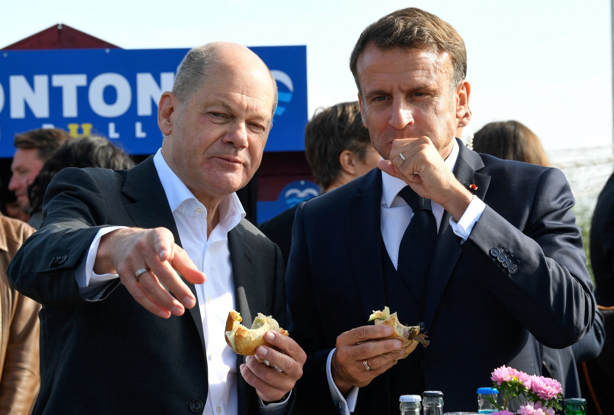 Die Freundschafts-Show von Scholz und Macron