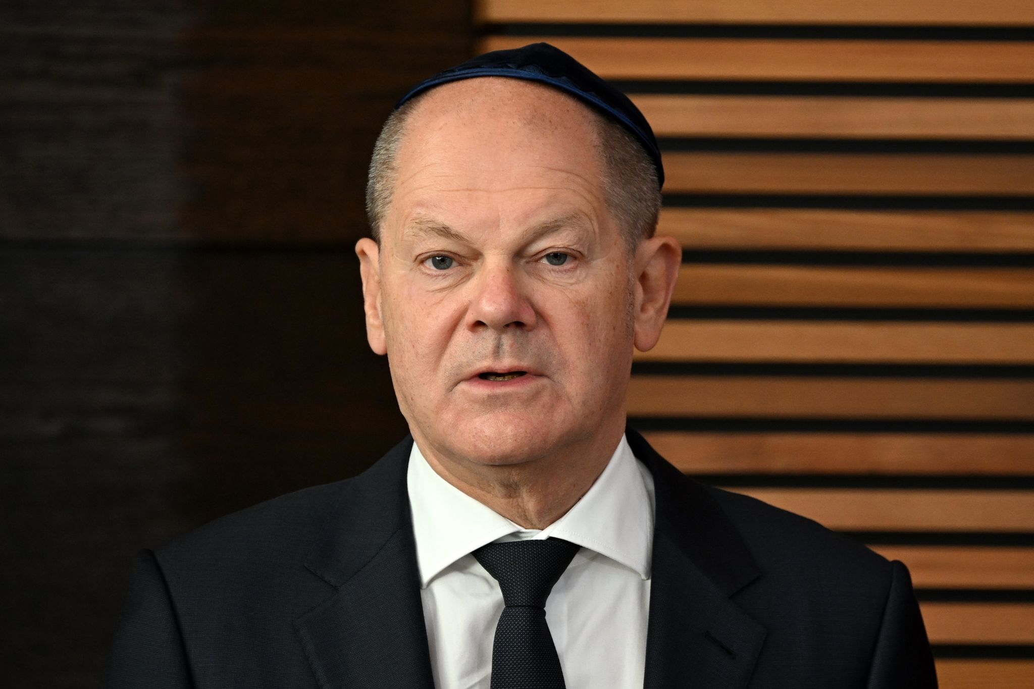 Einweihung in schwerer Zeit: Dessauer Synagoge eröffnet