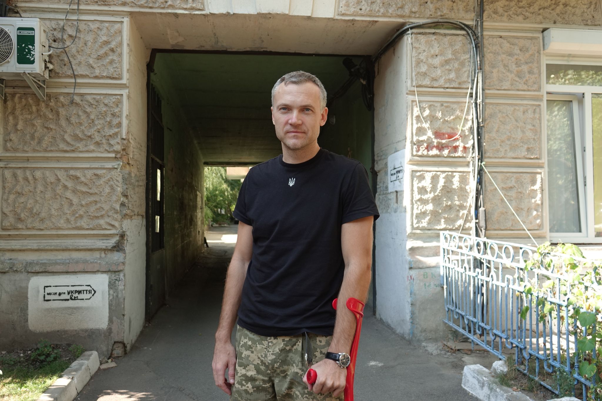 Verletzte ukrainische Soldaten lernen mühsam wieder Laufen
