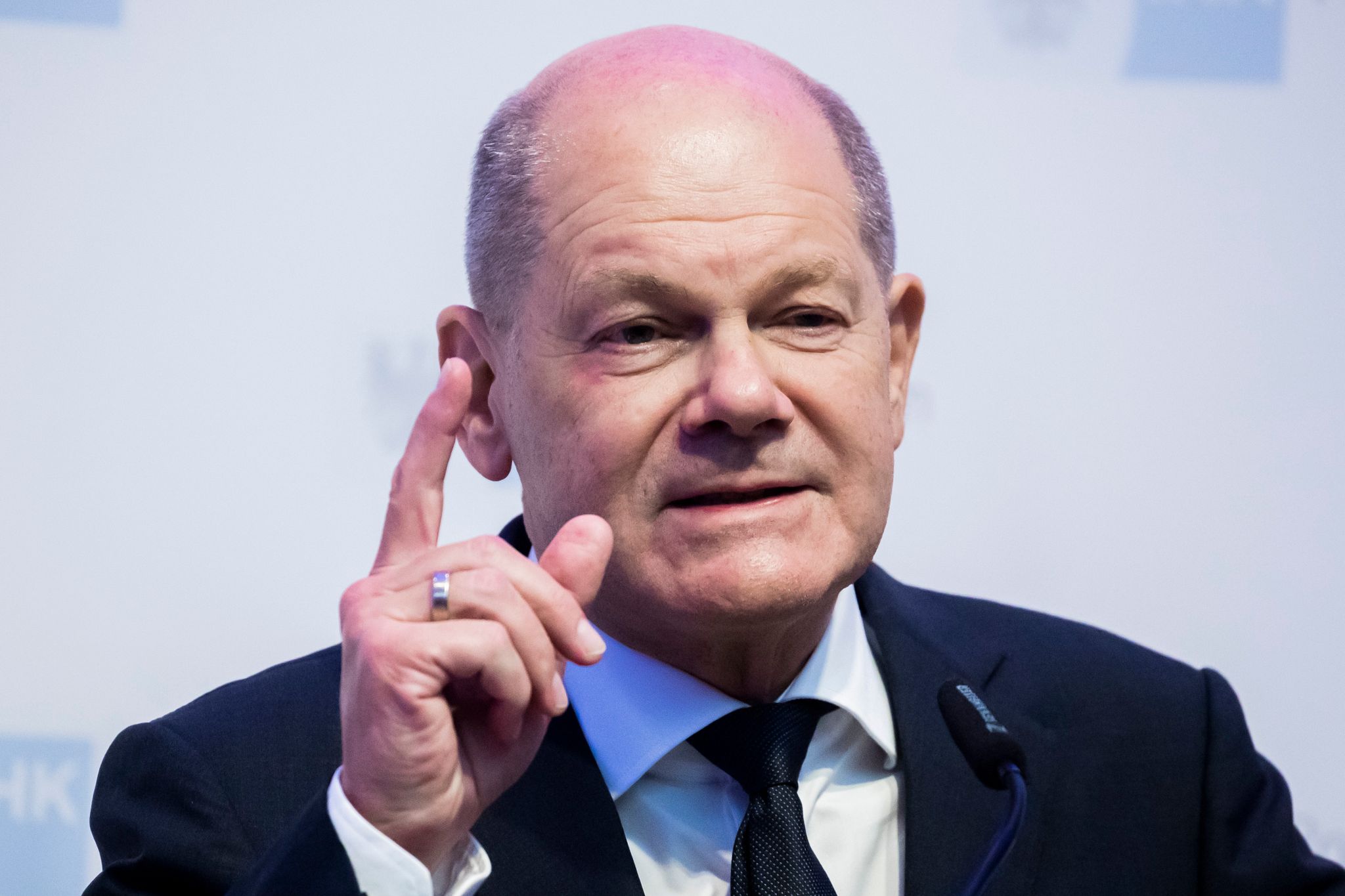 Kritik und Zustimmung: Scholz‘ Bekenntnis zu Abschiebungen