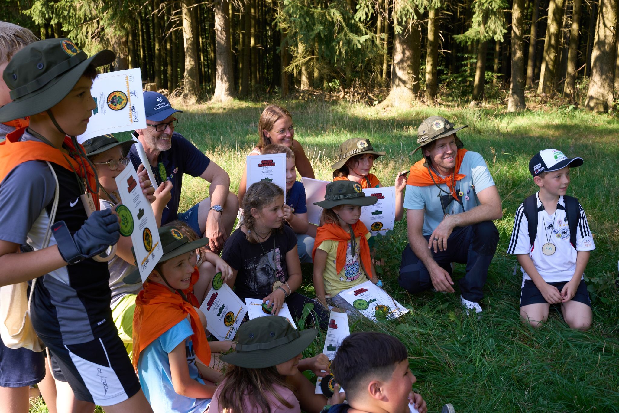 Harz-Kaugummi und Douglasien-Smoothie: Vettel im Wald