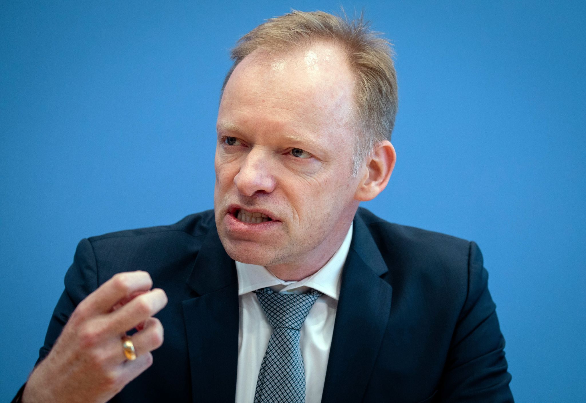 Fuest: Fachkräftemangel und Energiewende bremsen Wirtschaft